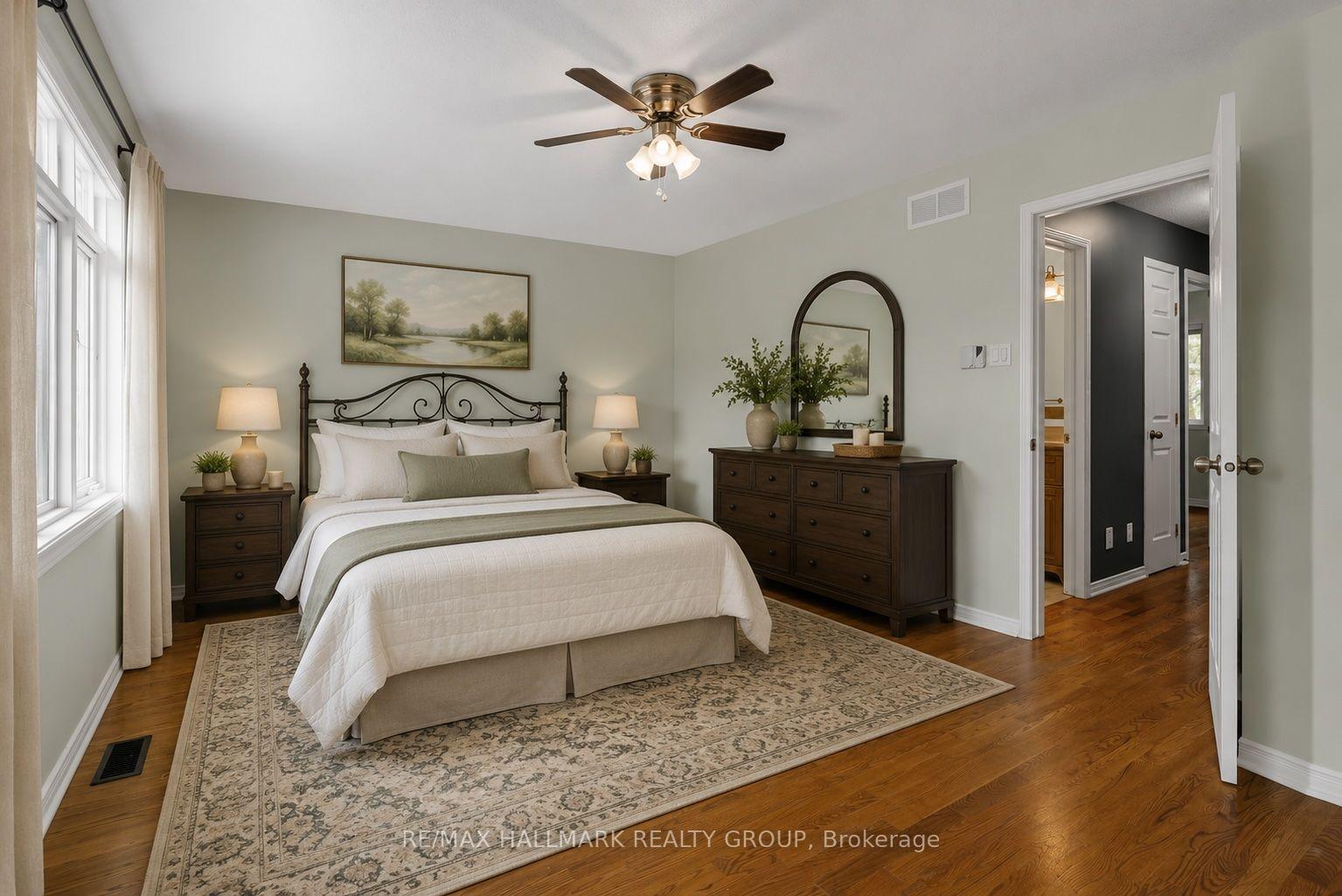 Photo 20 of 146 College Circle, Ottawa, Castle Heights — HOMEH
