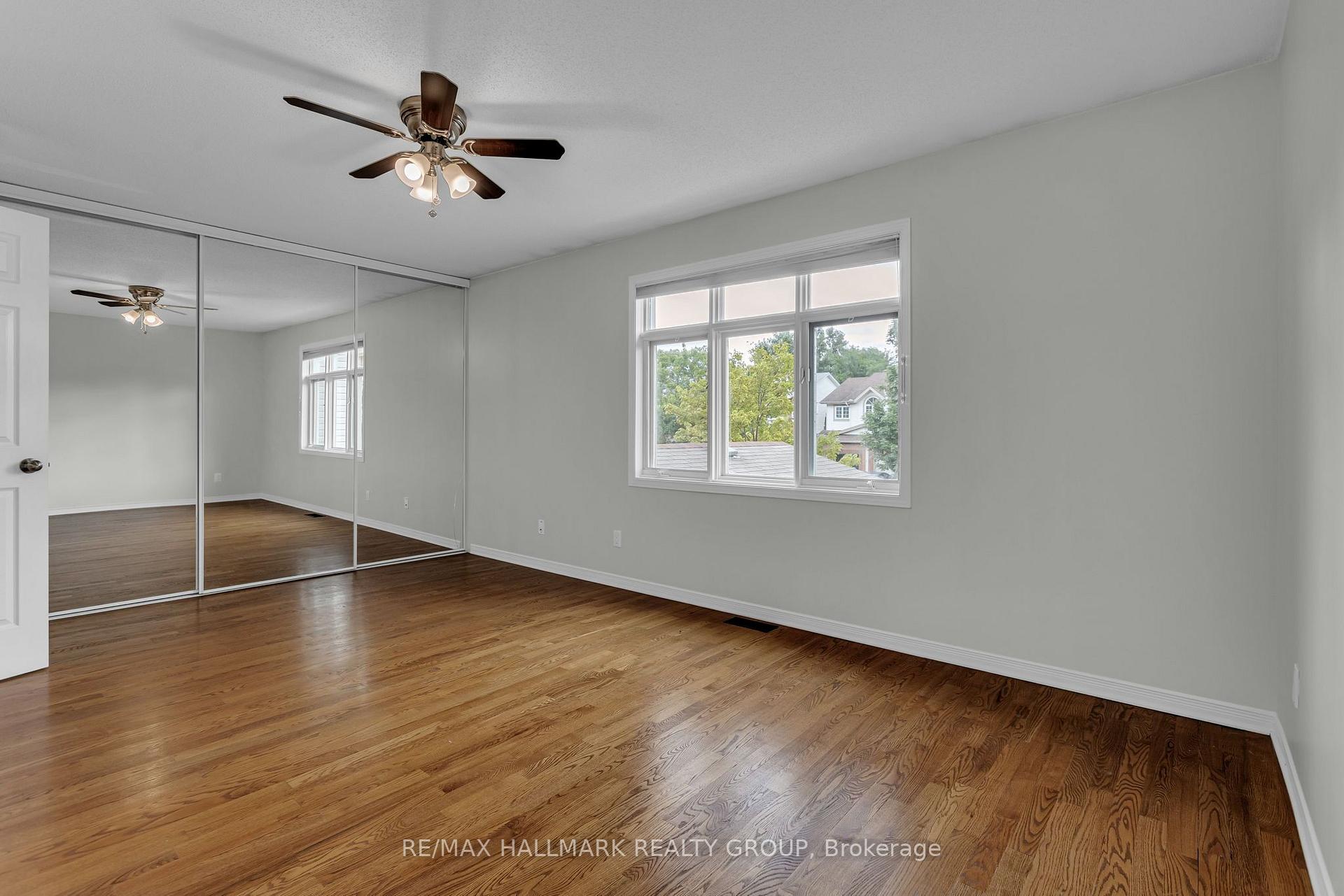 Photo 22 of 146 College Circle, Ottawa, Castle Heights — HOMEH