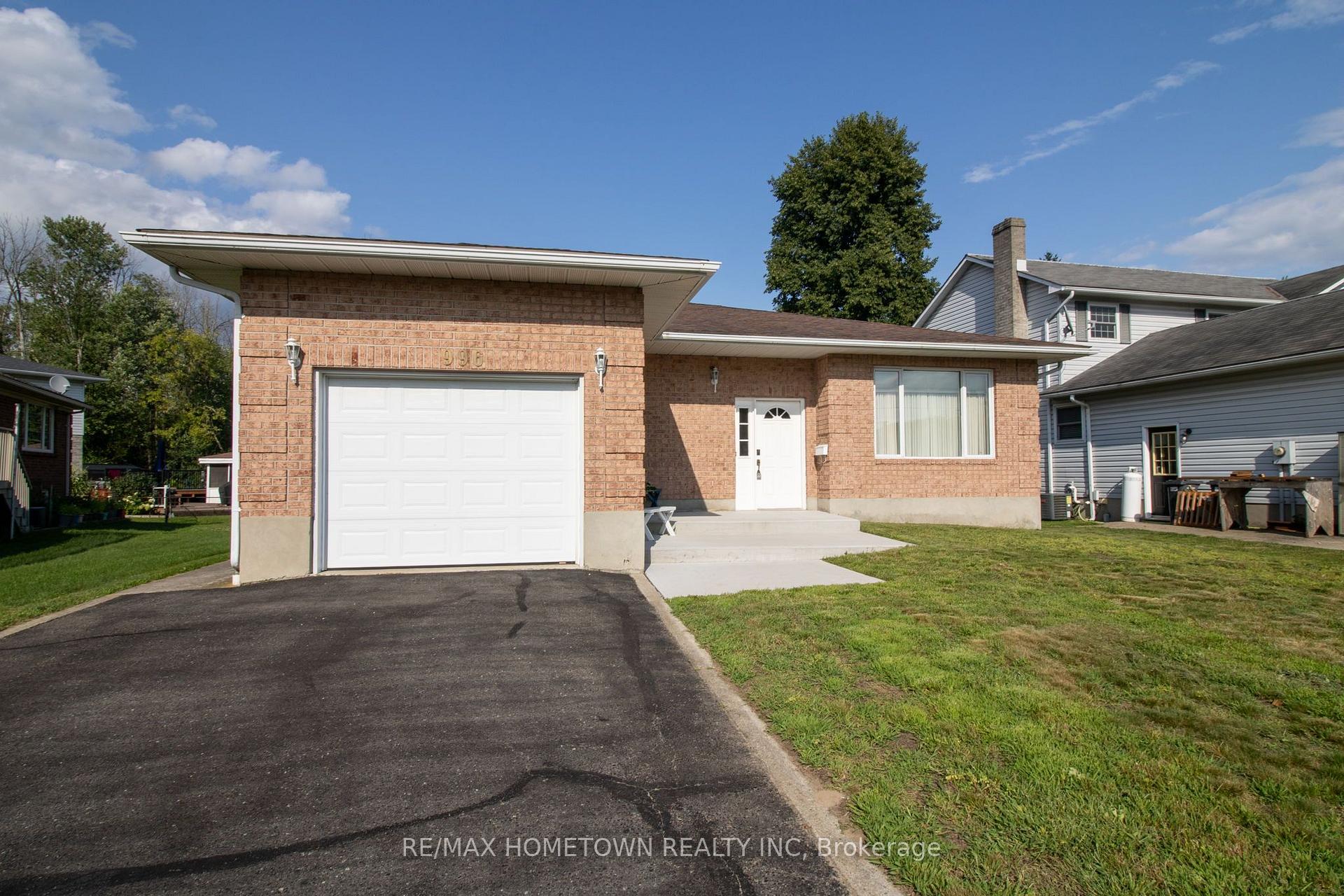 Photo 1 of 996 Massie Drive, Prescott, Prescott — HOMEH