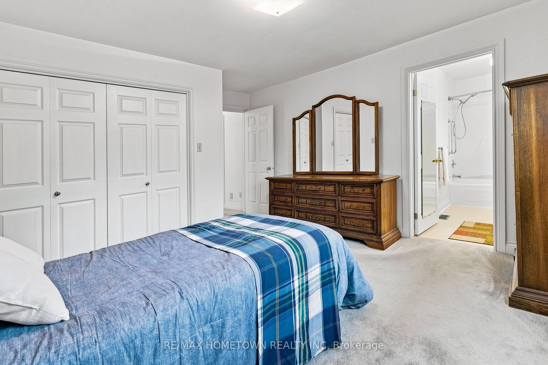 Photo 18 of 996 Massie Drive, Prescott, Prescott — HOMEH