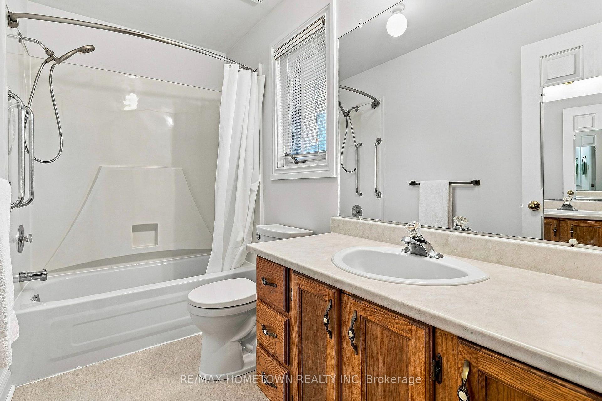 Photo 19 of 996 Massie Drive, Prescott, Prescott — HOMEH