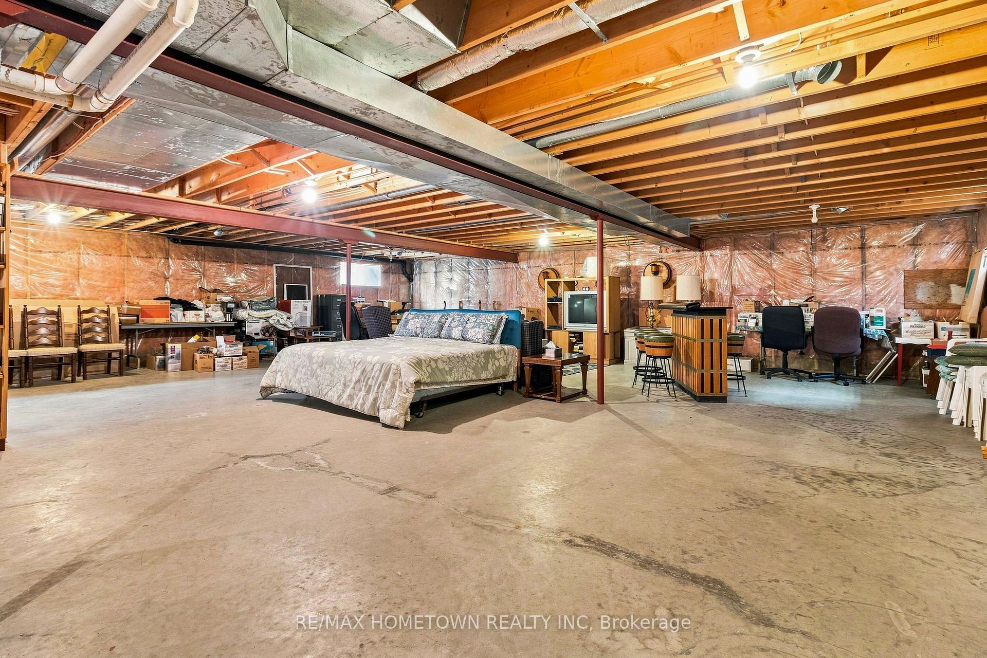 Photo 24 of 996 Massie Drive, Prescott, Prescott — HOMEH