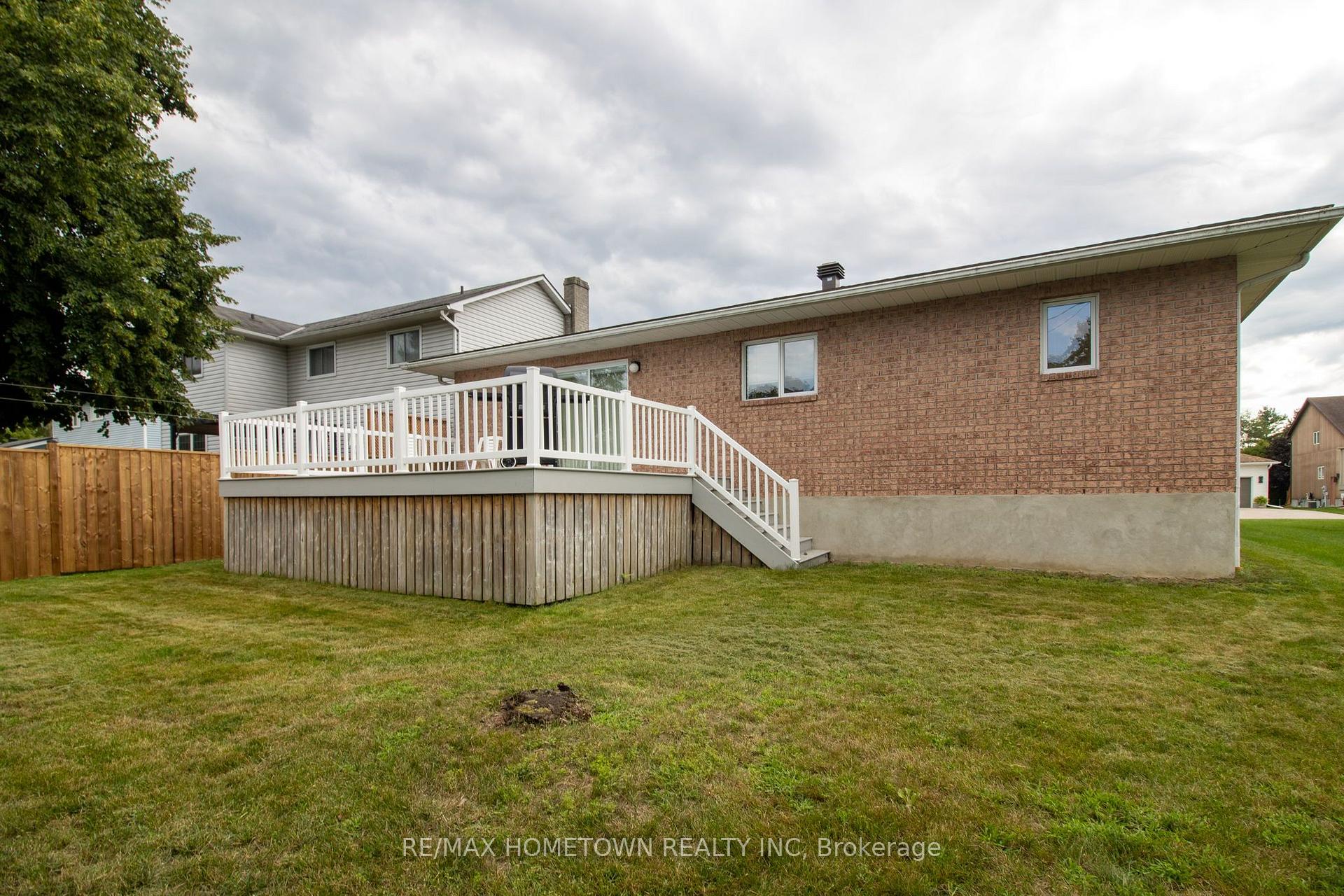 Photo 28 of 996 Massie Drive, Prescott, Prescott — HOMEH