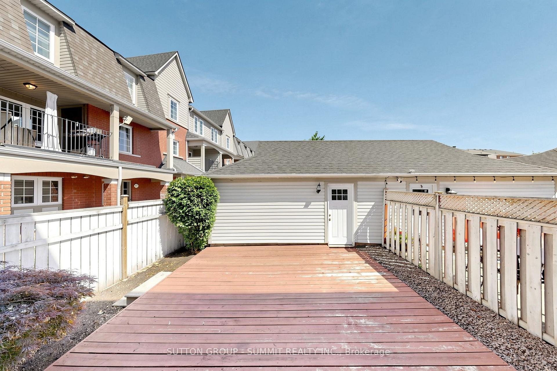 Photo 45 of 141 Gatwick Drive, Oakville, River Oaks — HOMEH