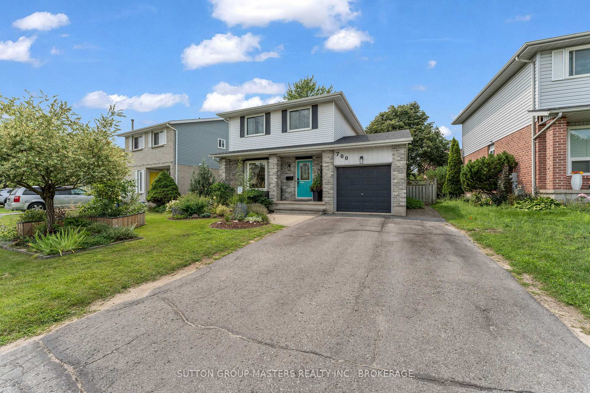 Photo 2 of 700 Cedarwood Drive, Kingston, City Northwest — HOMEH