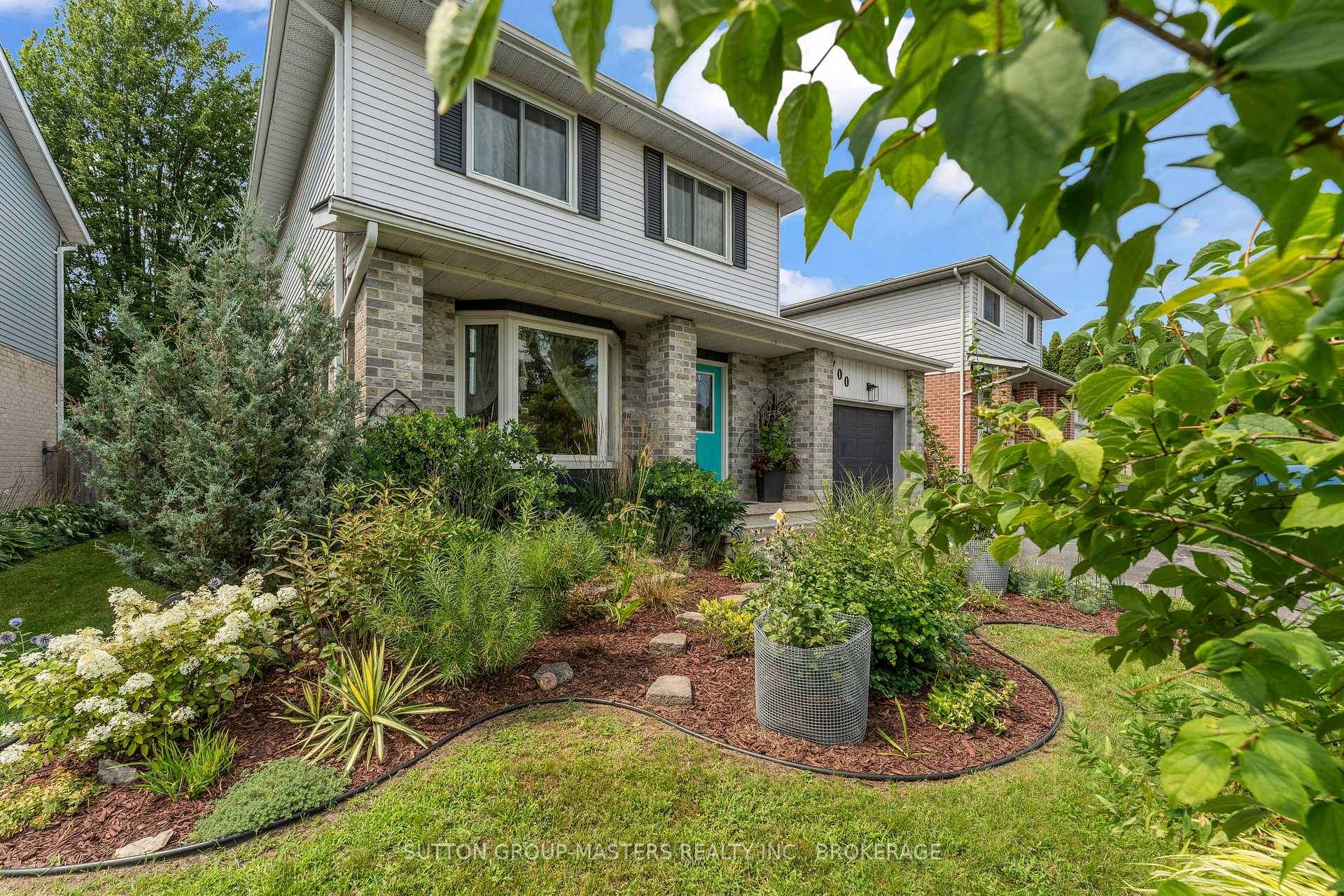 Photo 3 of 700 Cedarwood Drive, Kingston, City Northwest — HOMEH