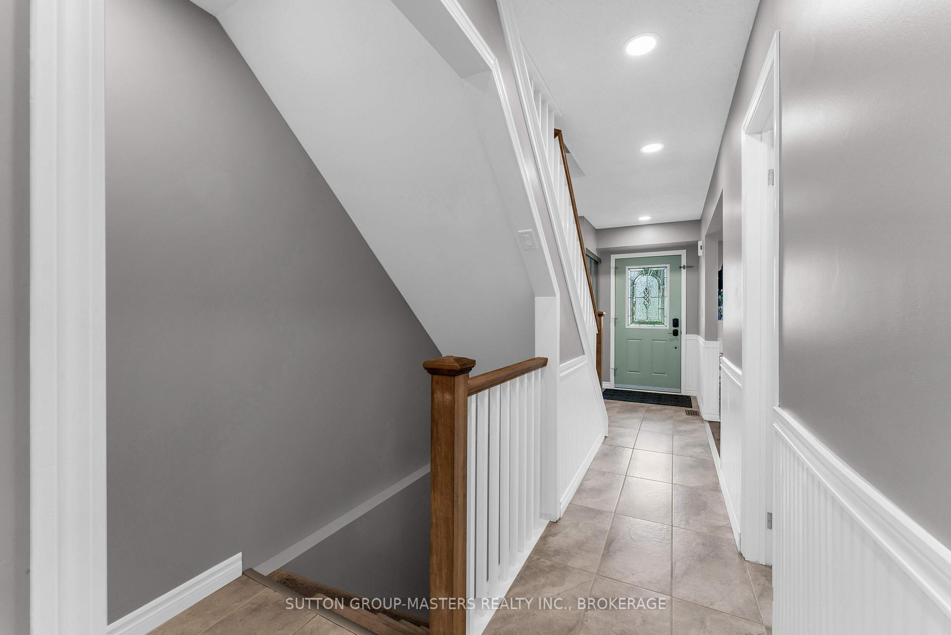 Photo 6 of 700 Cedarwood Drive, Kingston, City Northwest — HOMEH