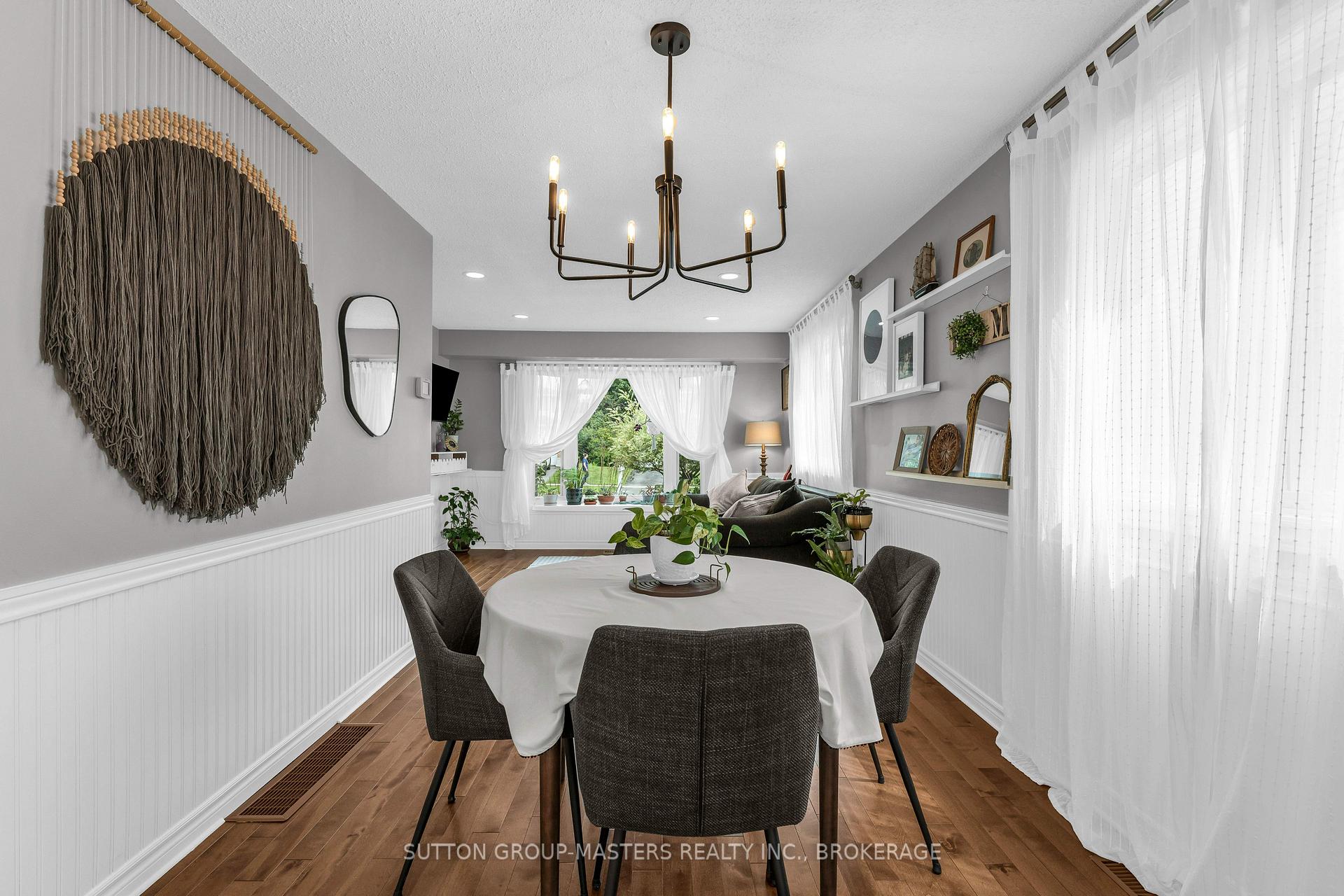 Photo 11 of 700 Cedarwood Drive, Kingston, City Northwest — HOMEH
