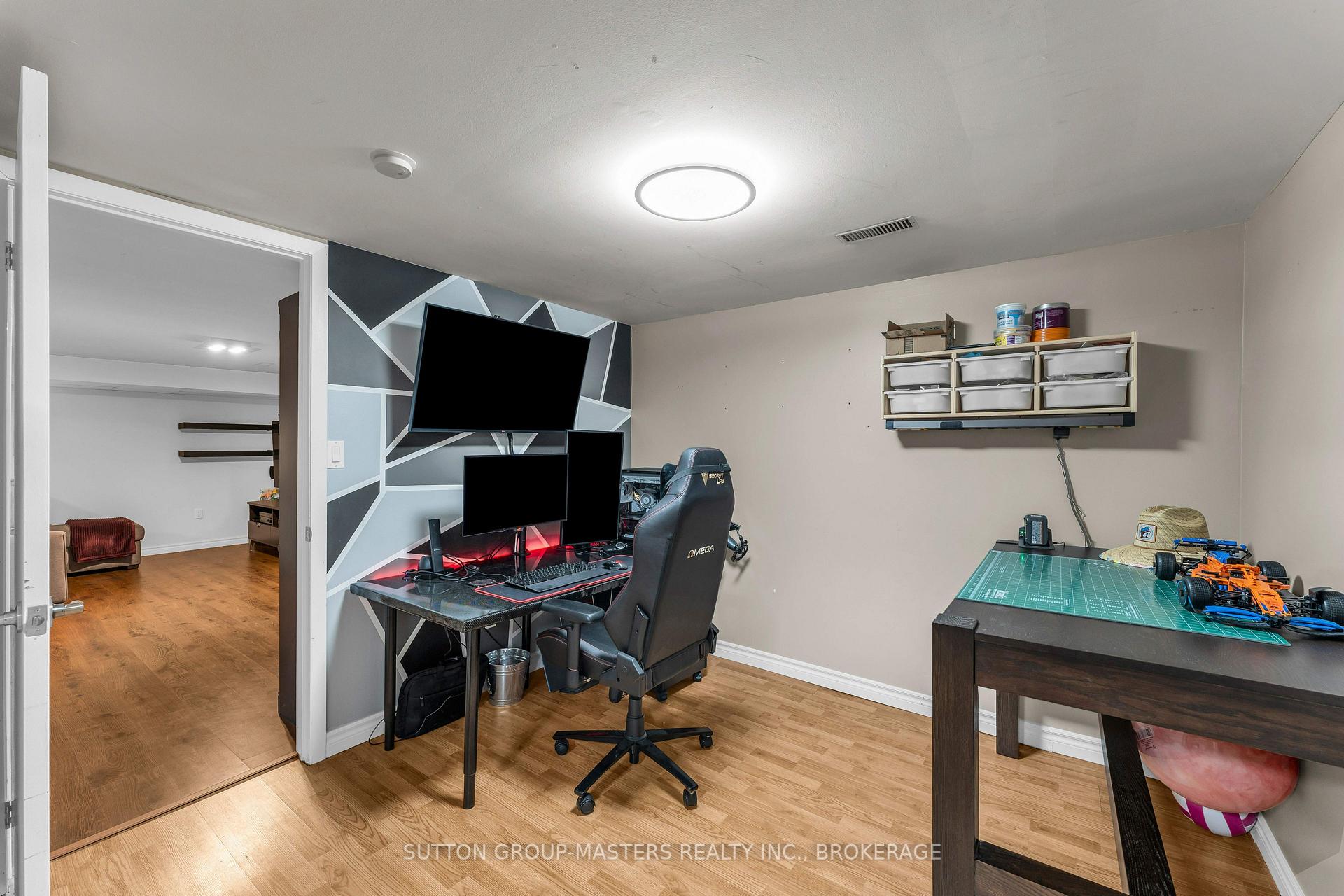 Photo 35 of 700 Cedarwood Drive, Kingston, City Northwest — HOMEH