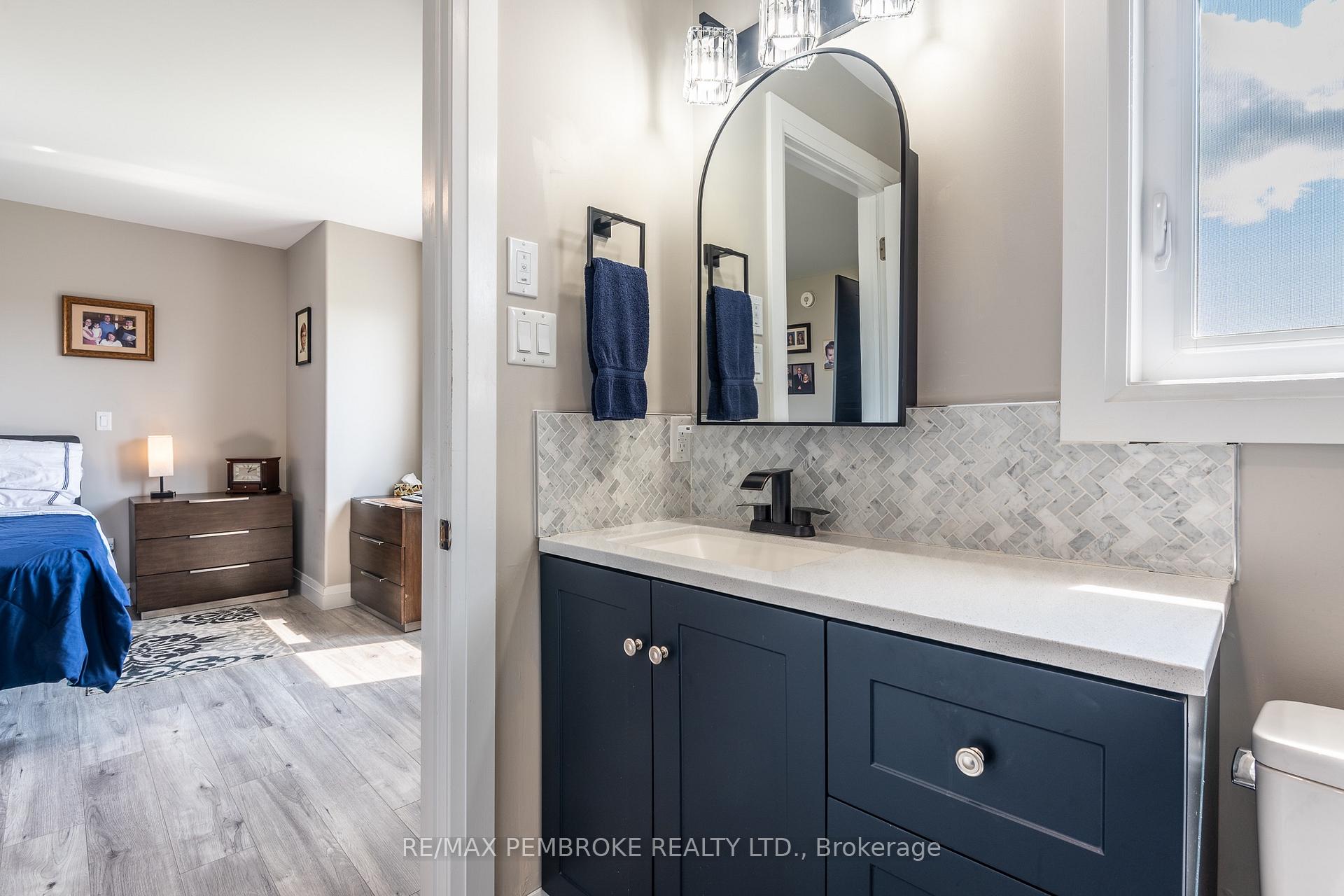 Photo 23 of 73 Noble Crescent, Petawawa, Petawawa — HOMEH