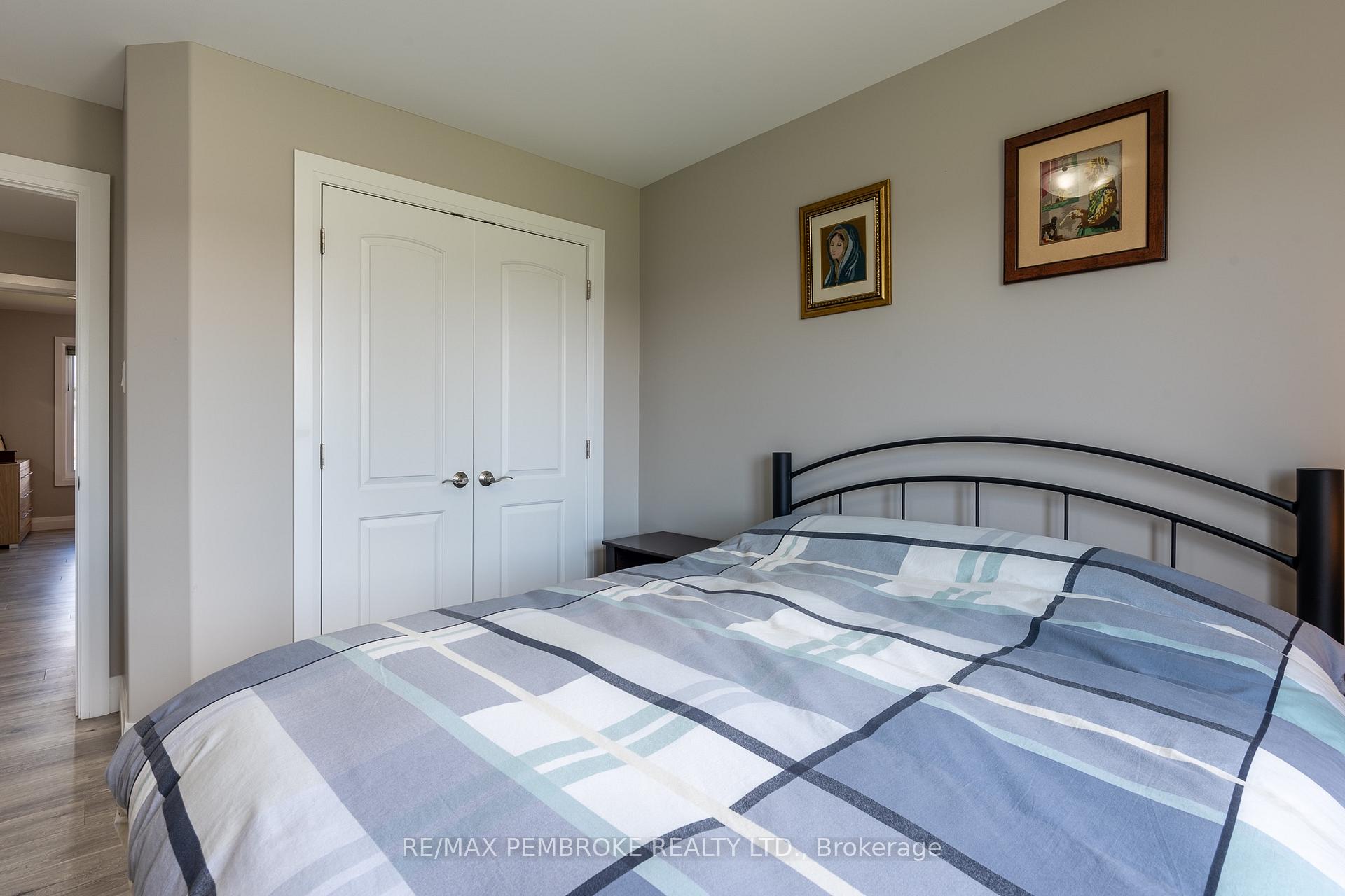 Photo 26 of 73 Noble Crescent, Petawawa, Petawawa — HOMEH
