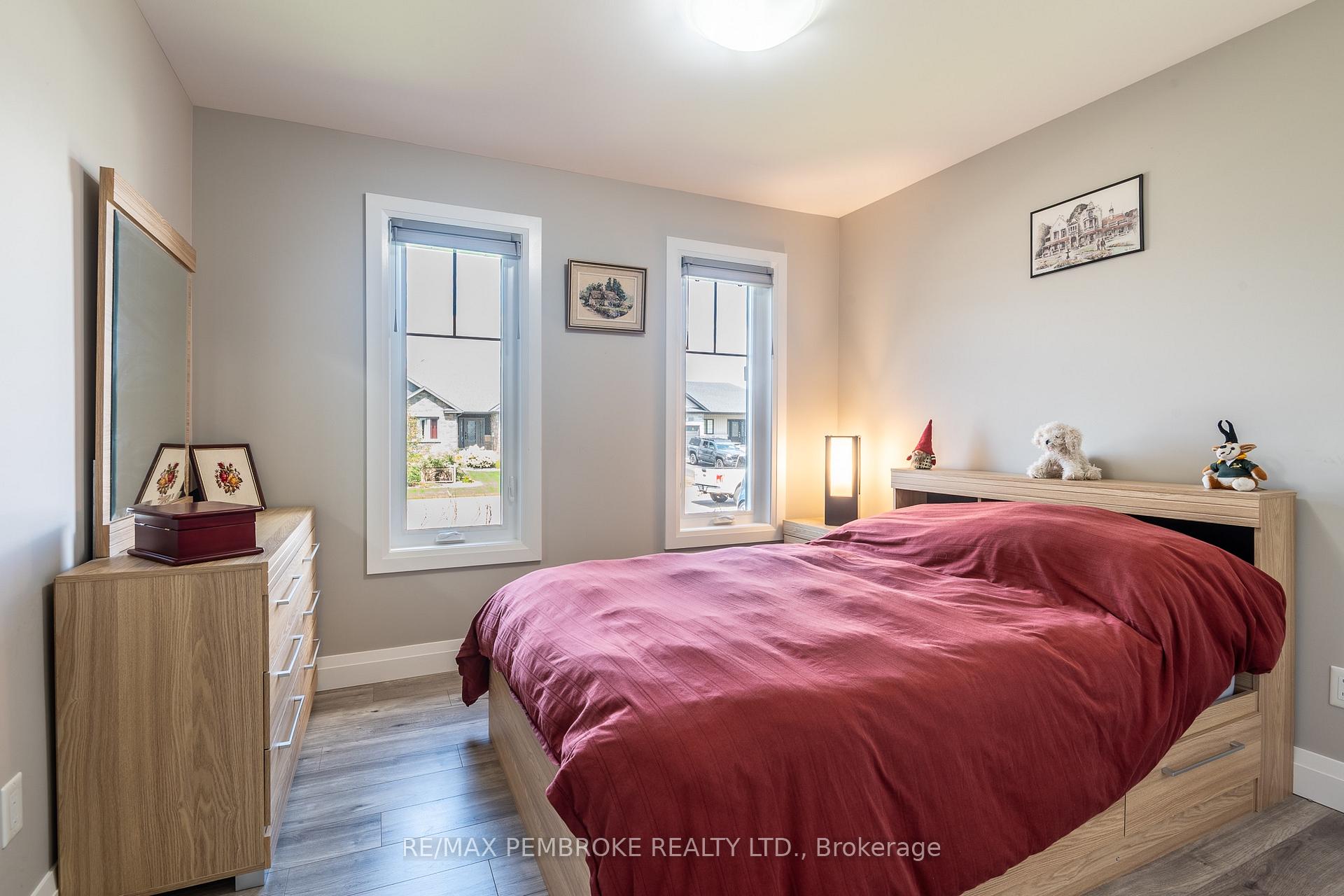Photo 27 of 73 Noble Crescent, Petawawa, Petawawa — HOMEH