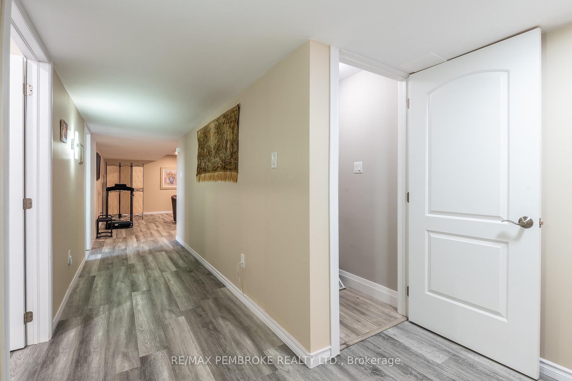 Photo 32 of 73 Noble Crescent, Petawawa, Petawawa — HOMEH