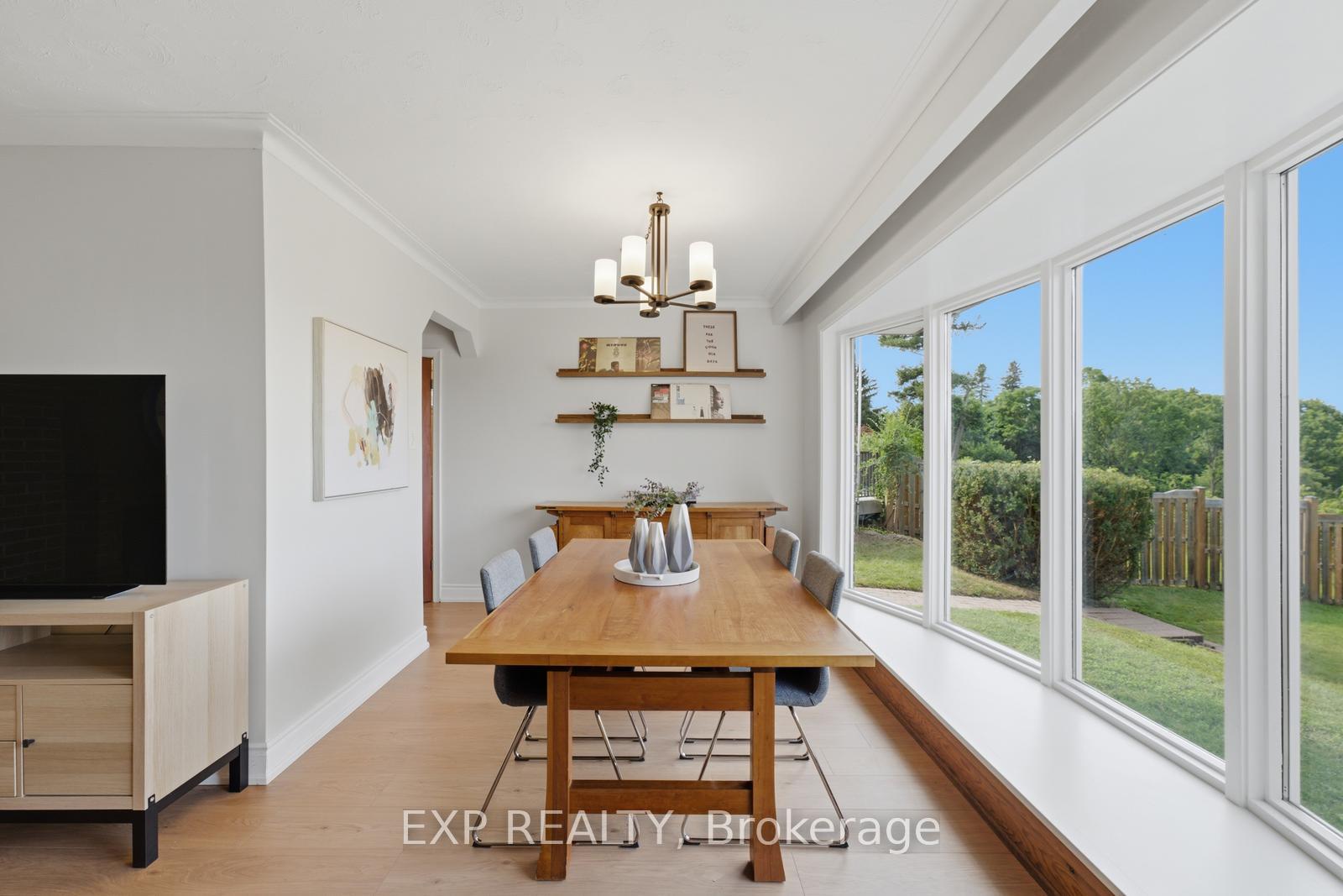 Photo 8 of 57 Riverhead Drive, Etobicoke, Rexdale-Kipling — HOMEH