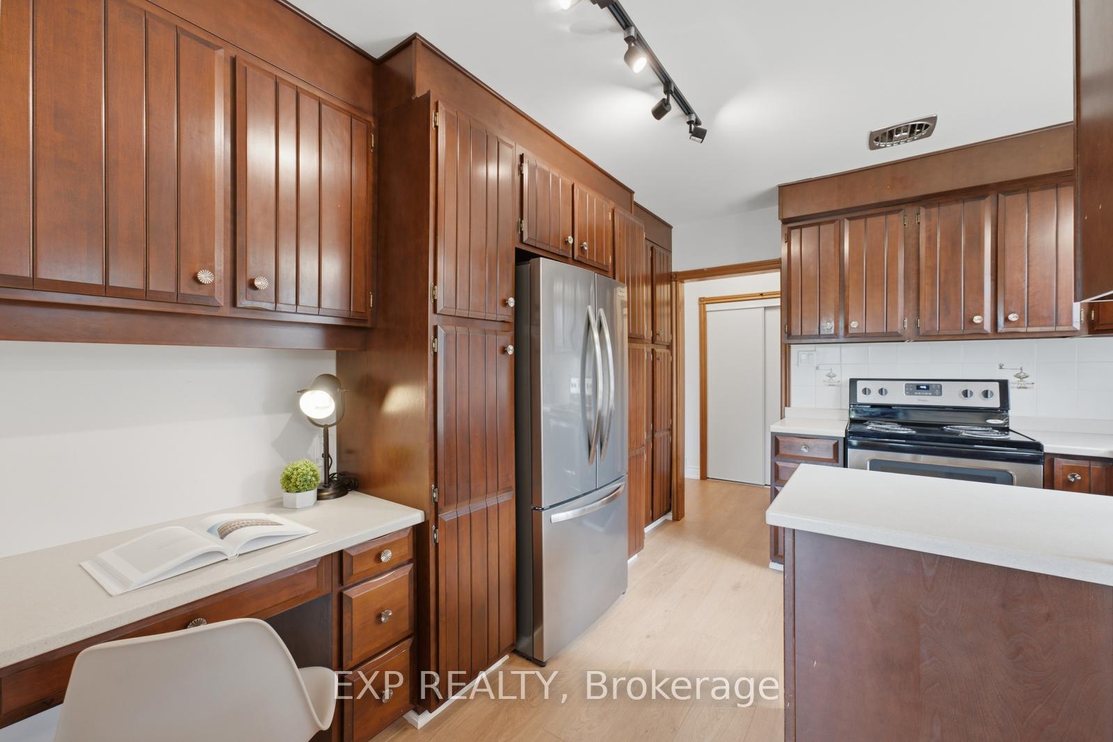 Photo 11 of 57 Riverhead Drive, Etobicoke, Rexdale-Kipling — HOMEH