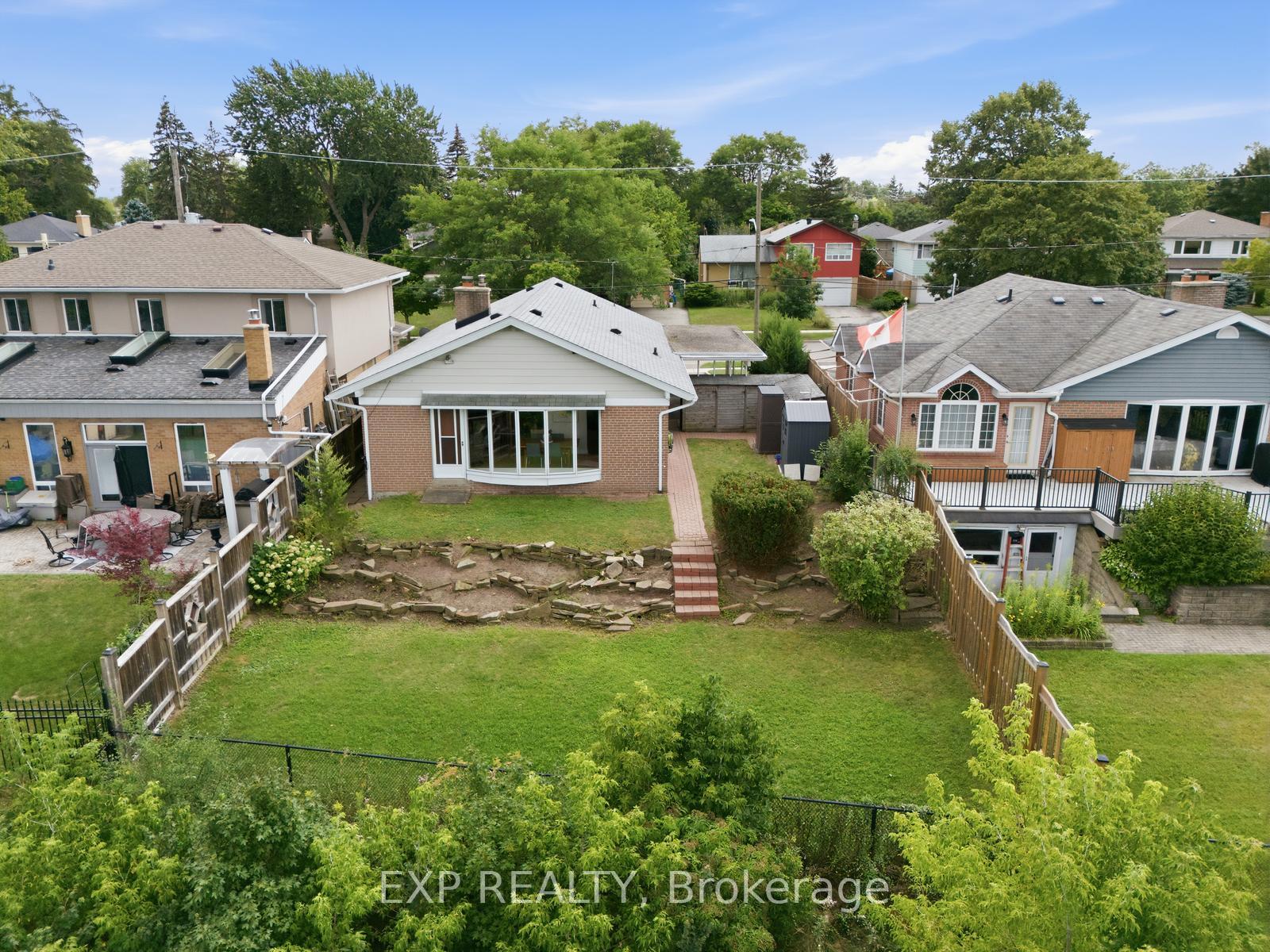 Photo 32 of 57 Riverhead Drive, Etobicoke, Rexdale-Kipling — HOMEH