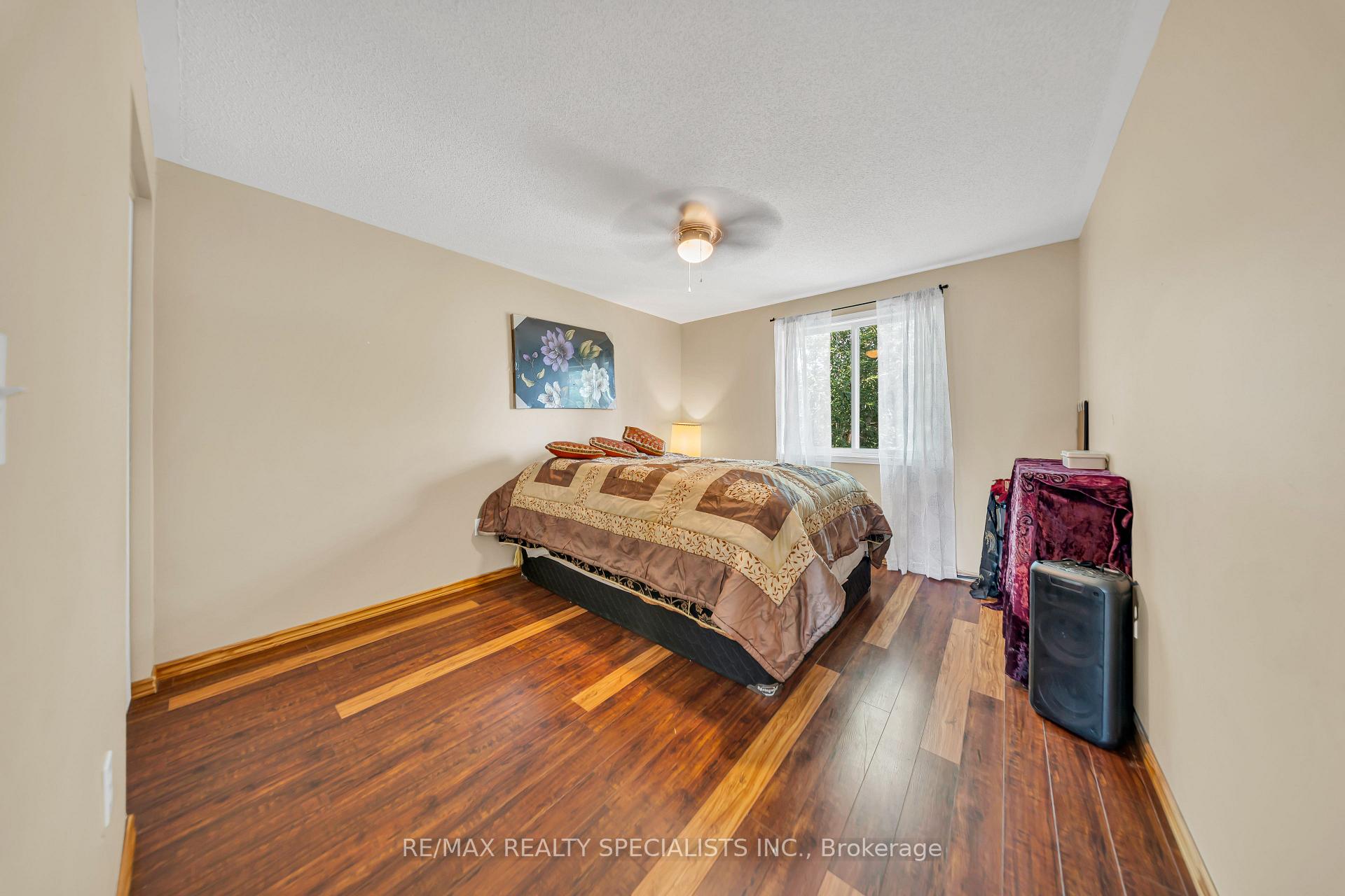 Photo 26 of 17 Buckthorn Crescent W, Guelph, Grange Road — HOMEH