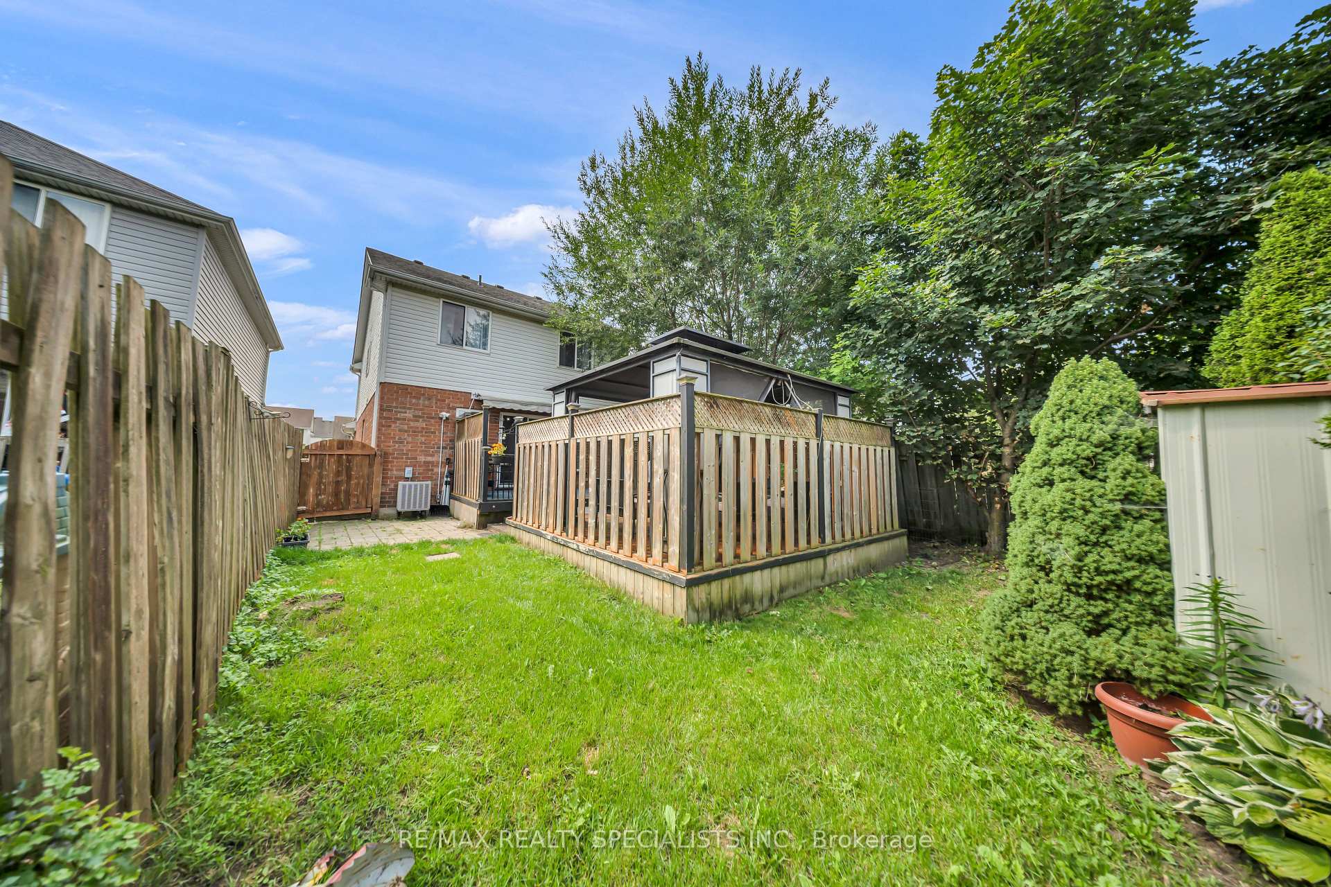 Photo 41 of 17 Buckthorn Crescent W, Guelph, Grange Road — HOMEH