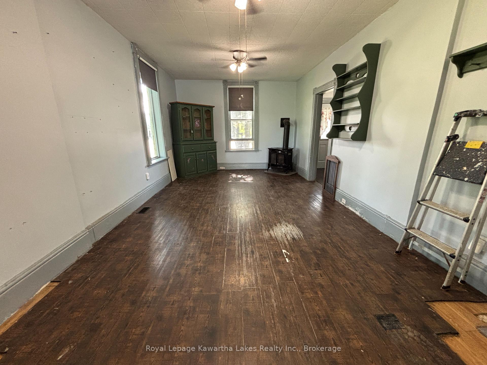Photo 9 of 80 Albert Street S, Kawartha Lakes, Lindsay — HOMEH