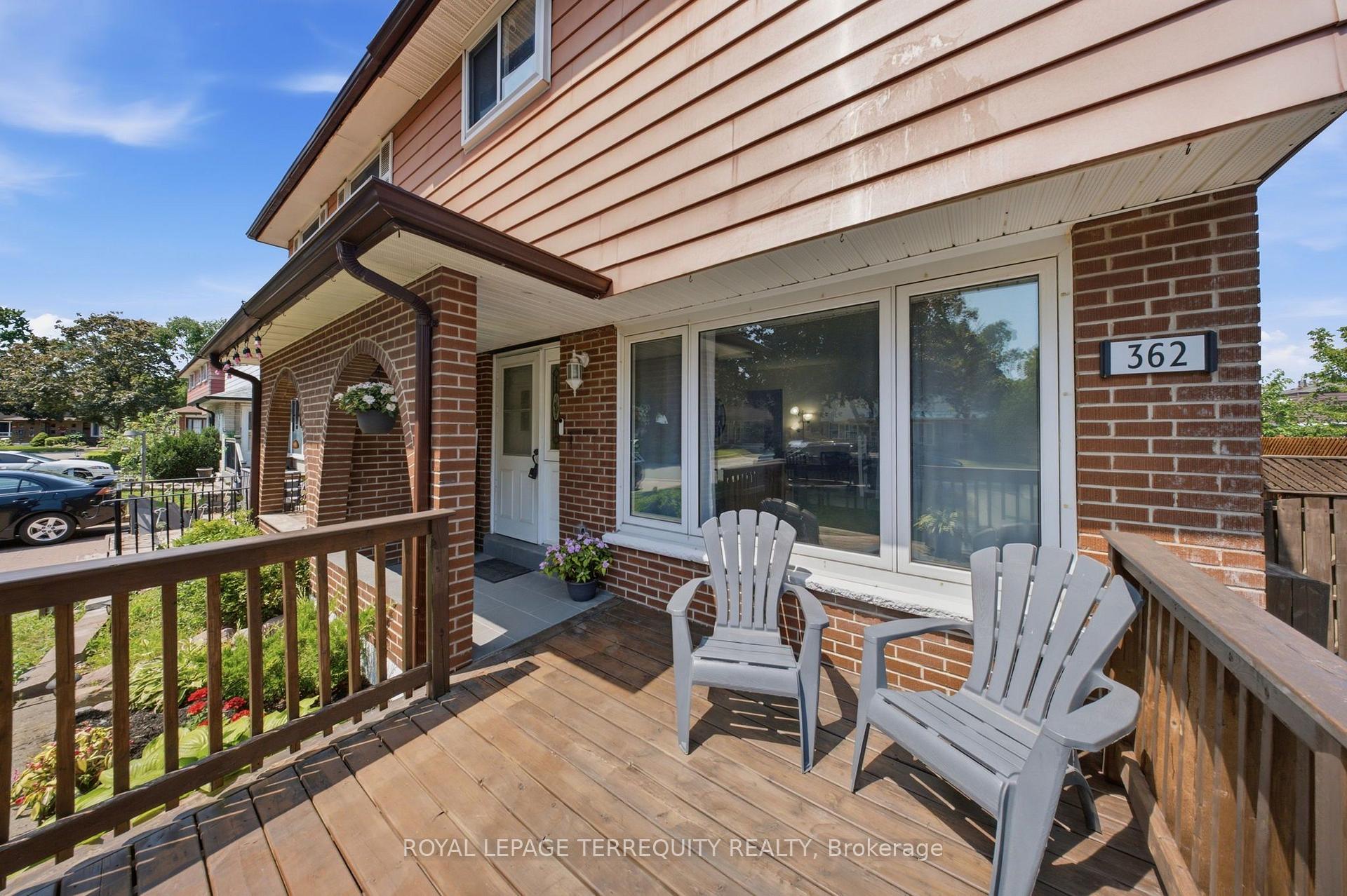 Photo 4 of 362 Durham Court, Oshawa, Vanier — HOMEH