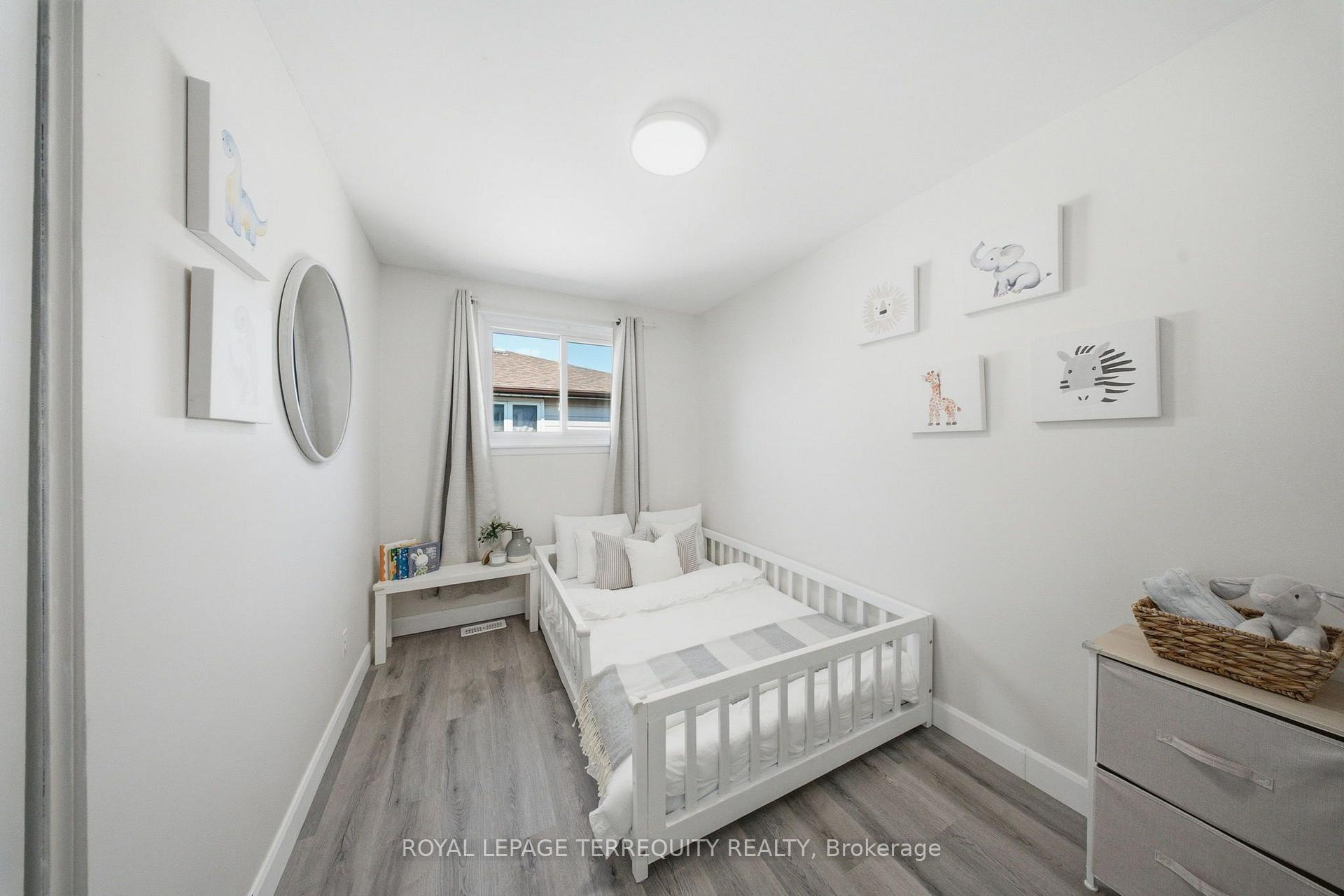 Photo 22 of 362 Durham Court, Oshawa, Vanier — HOMEH