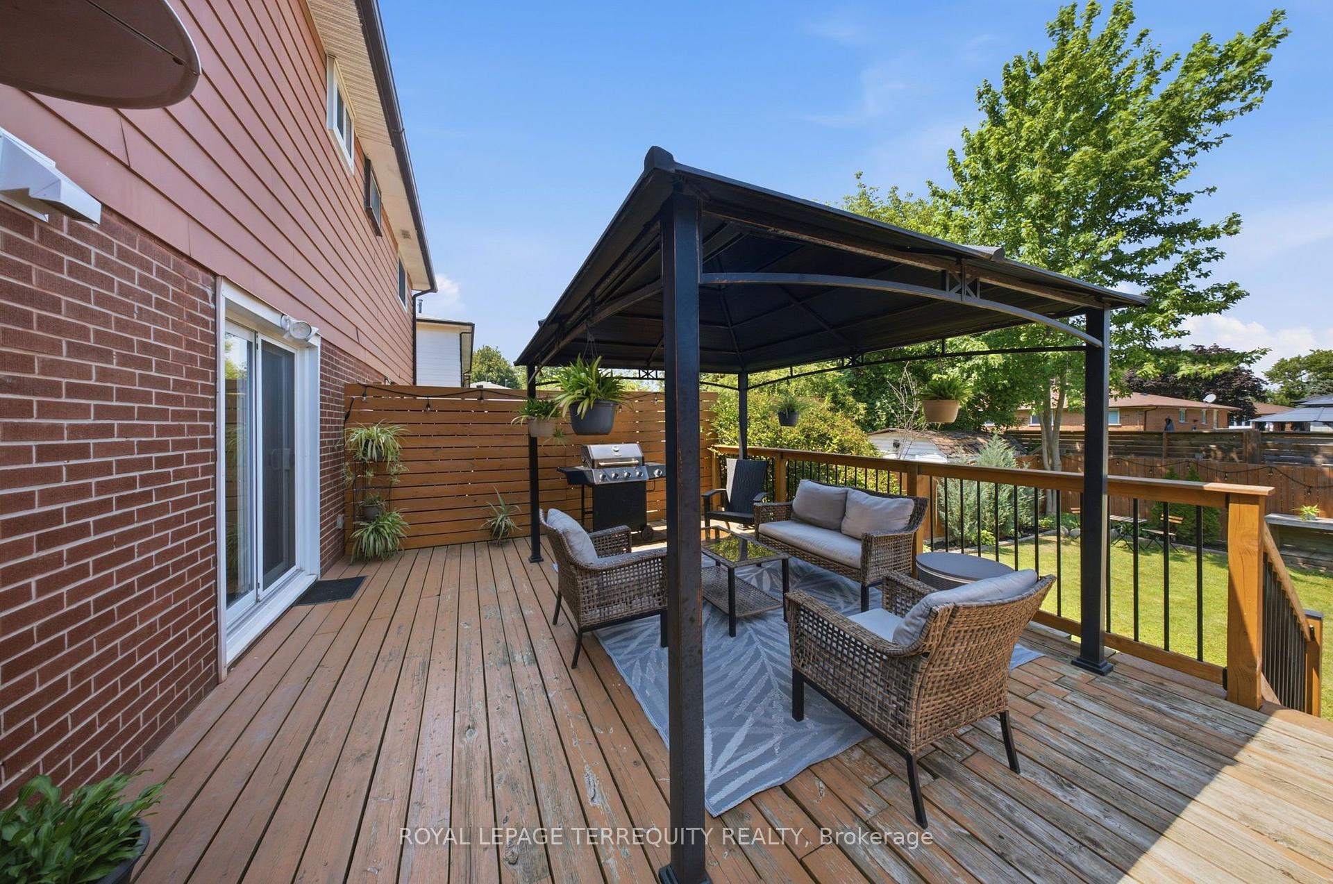 Photo 32 of 362 Durham Court, Oshawa, Vanier — HOMEH