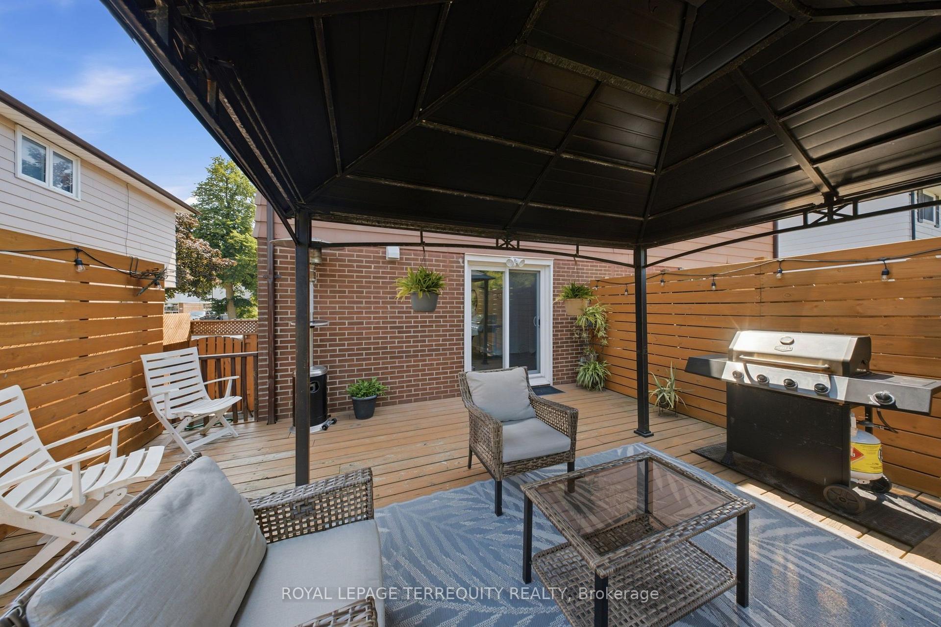 Photo 33 of 362 Durham Court, Oshawa, Vanier — HOMEH