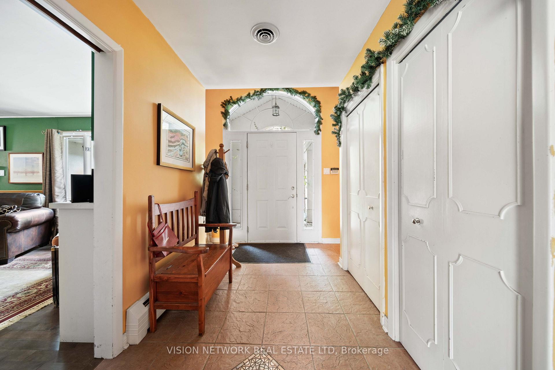 Photo 5 of 543 Upper Queens Street, London, South P — HOMEH
