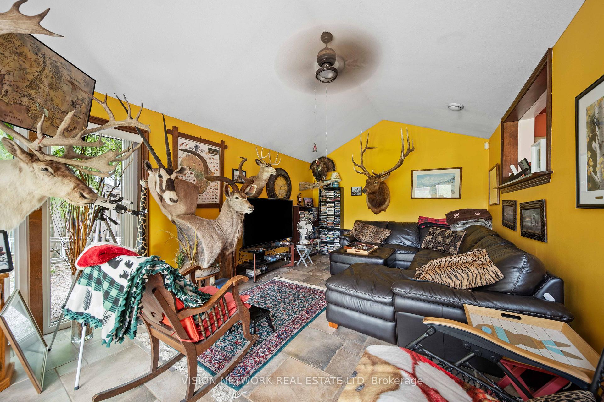 Photo 13 of 543 Upper Queens Street, London, South P — HOMEH
