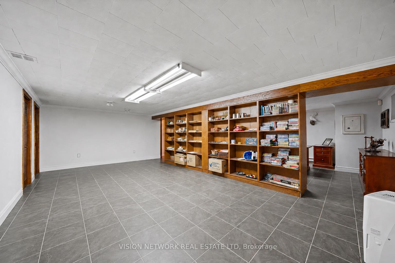 Photo 28 of 543 Upper Queens Street, London, South P — HOMEH
