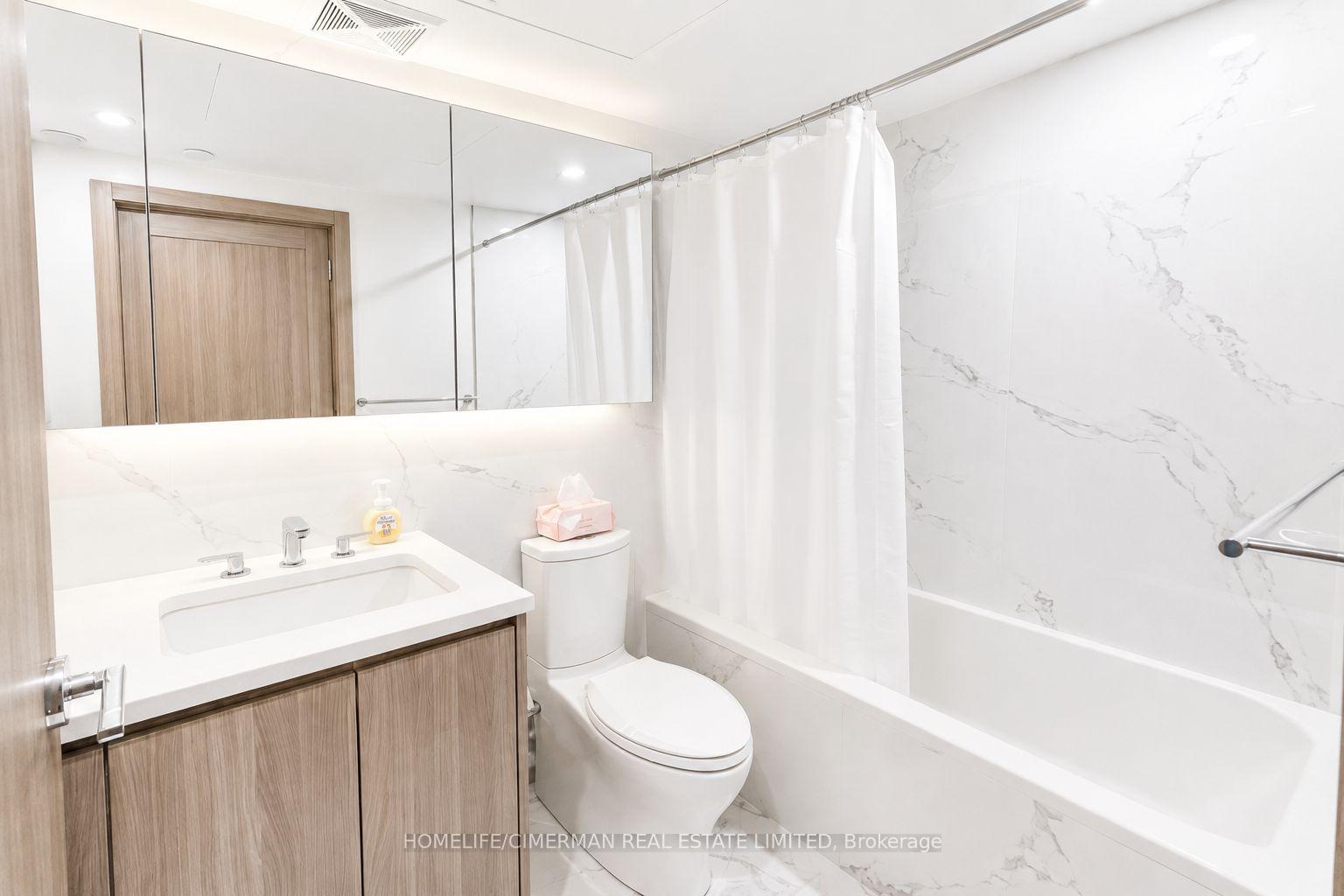 Photo 8 of Unit 905, 27 McMahon Drive, North York, Bayview Village — HOMEH