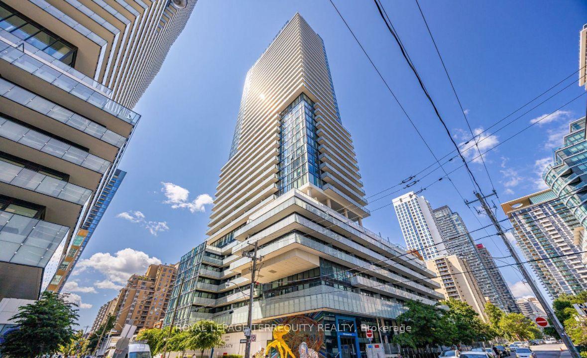Photo 1 of Unit 330, 161 Roehampton Avenue, Toronto, Mount Pleasant West — HOMEH