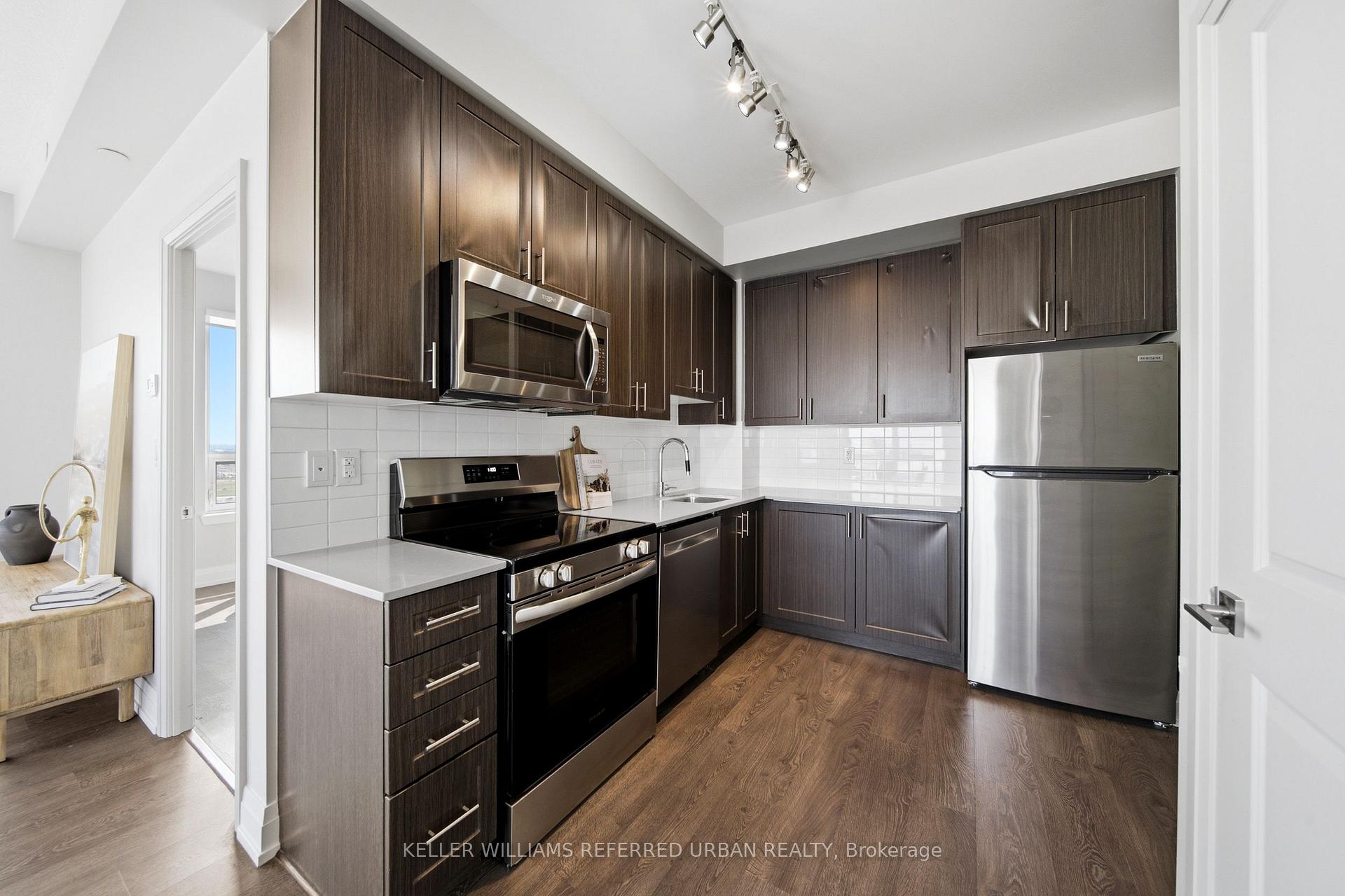 Photo 8 of Unit 39, 3600 Highway 7, Vaughan, Vaughan Corporate Centre — HOMEH