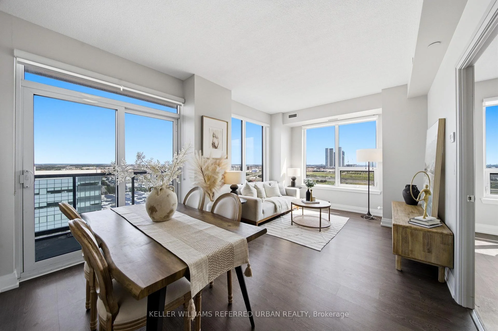 Photo 11 of Unit 39, 3600 Highway 7, Vaughan, Vaughan Corporate Centre — HOMEH