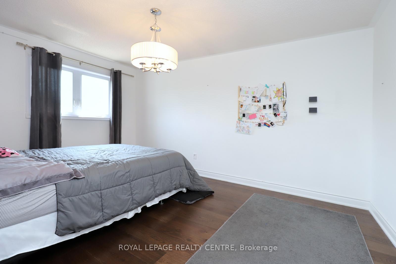 Photo 21 of 598 Pilcom Court, Mississauga, Fairview — HOMEH