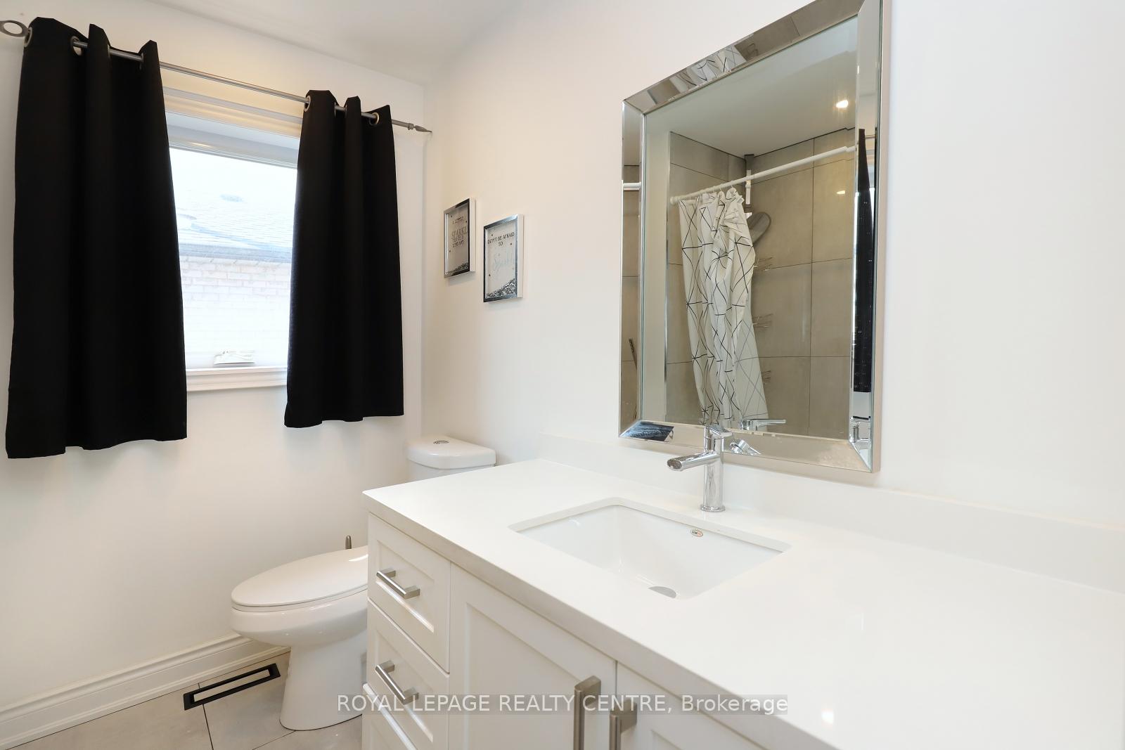 Photo 23 of 598 Pilcom Court, Mississauga, Fairview — HOMEH