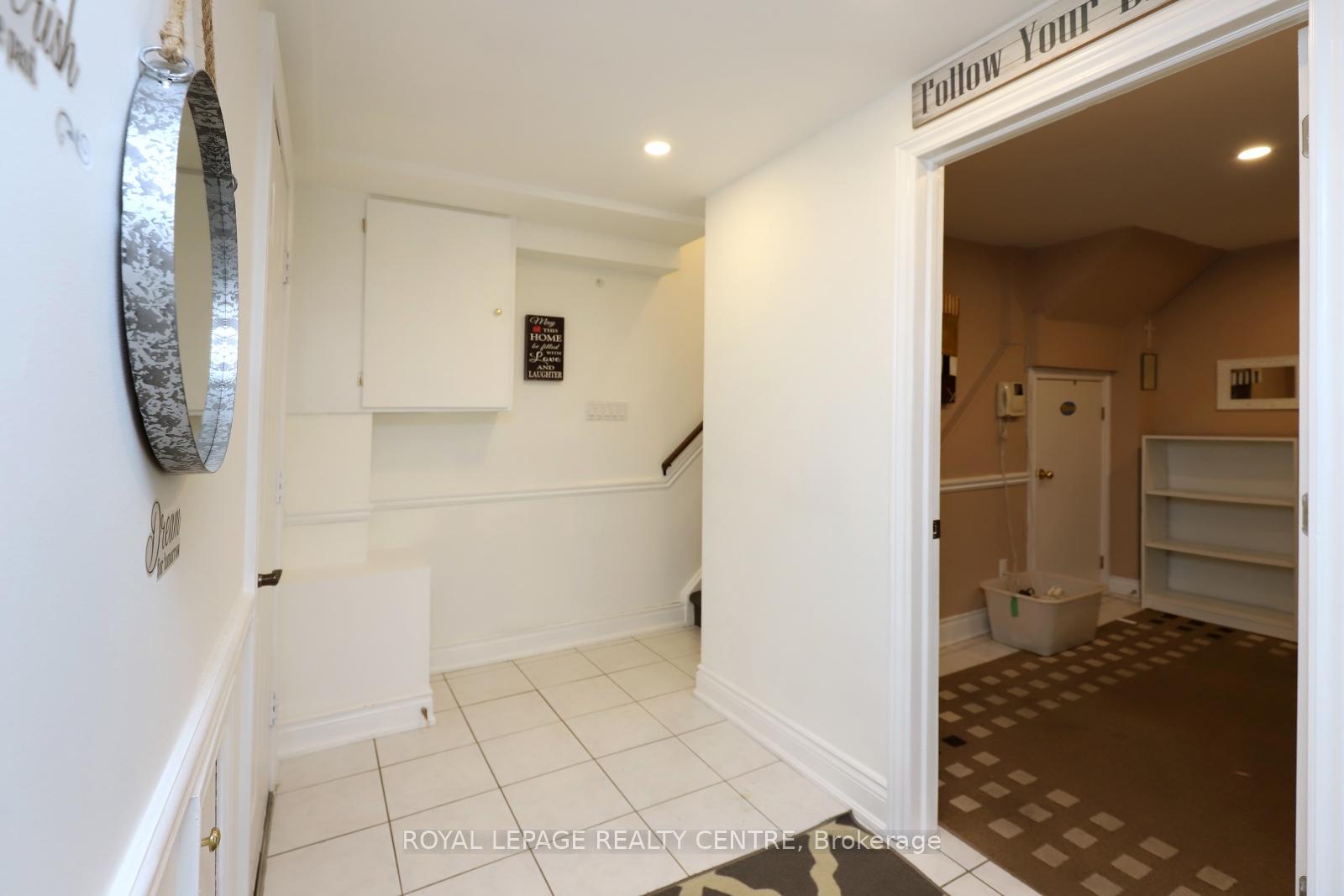 Photo 30 of 598 Pilcom Court, Mississauga, Fairview — HOMEH