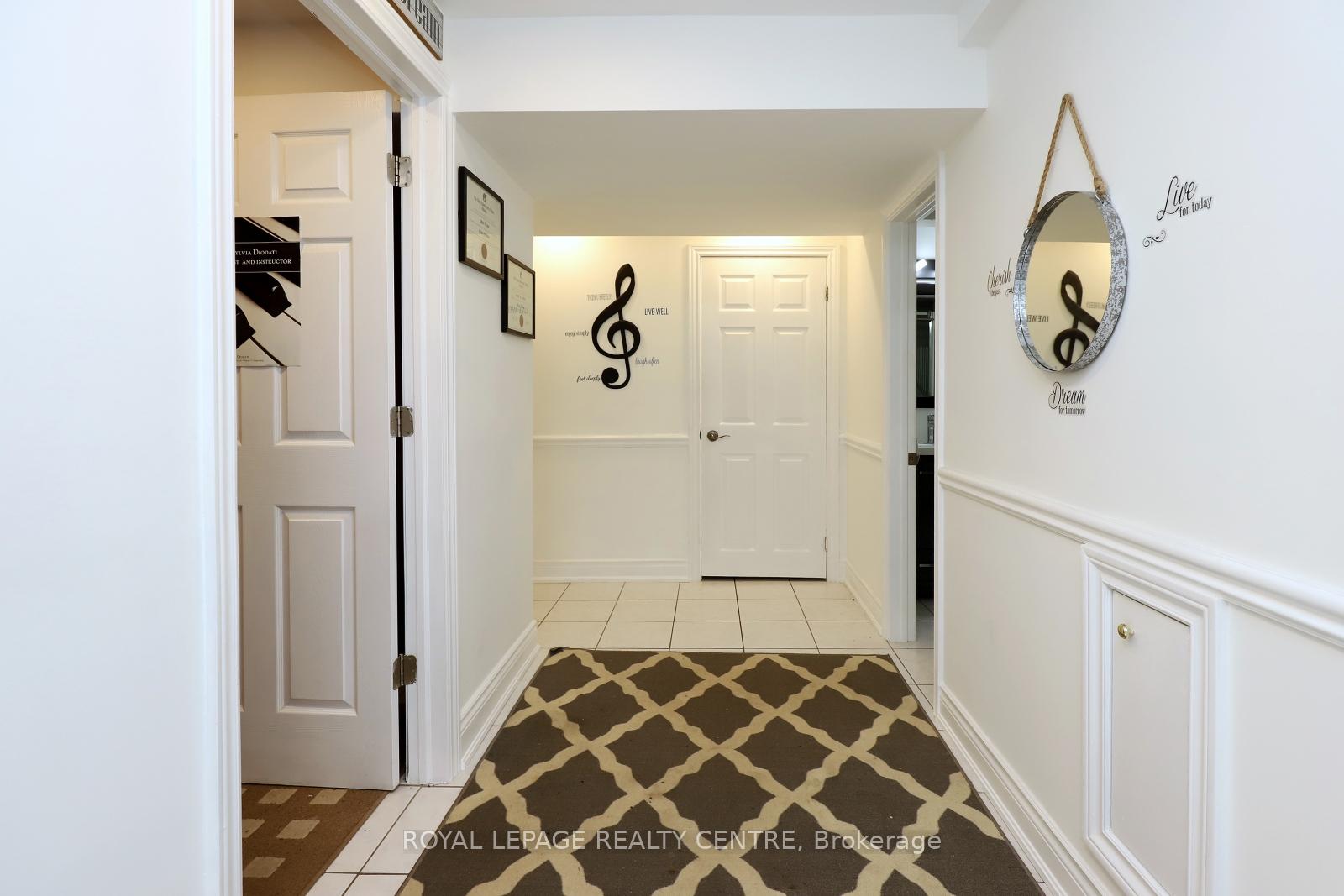 Photo 32 of 598 Pilcom Court, Mississauga, Fairview — HOMEH