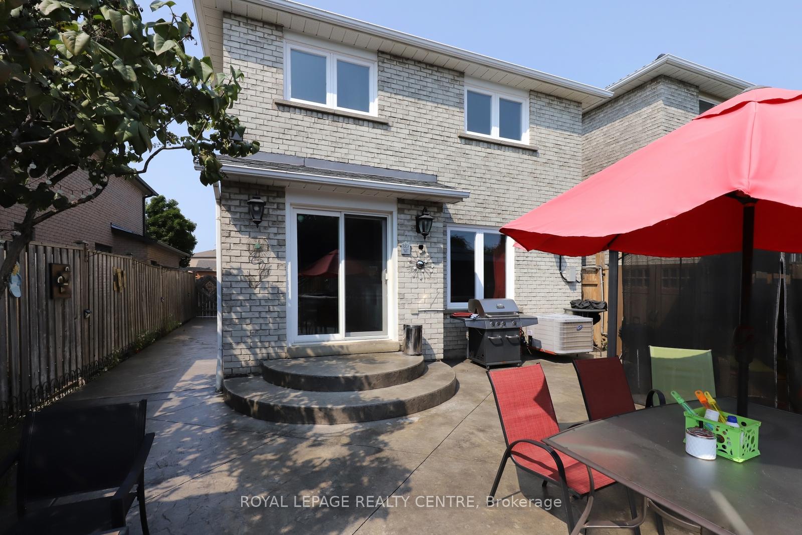 Photo 35 of 598 Pilcom Court, Mississauga, Fairview — HOMEH