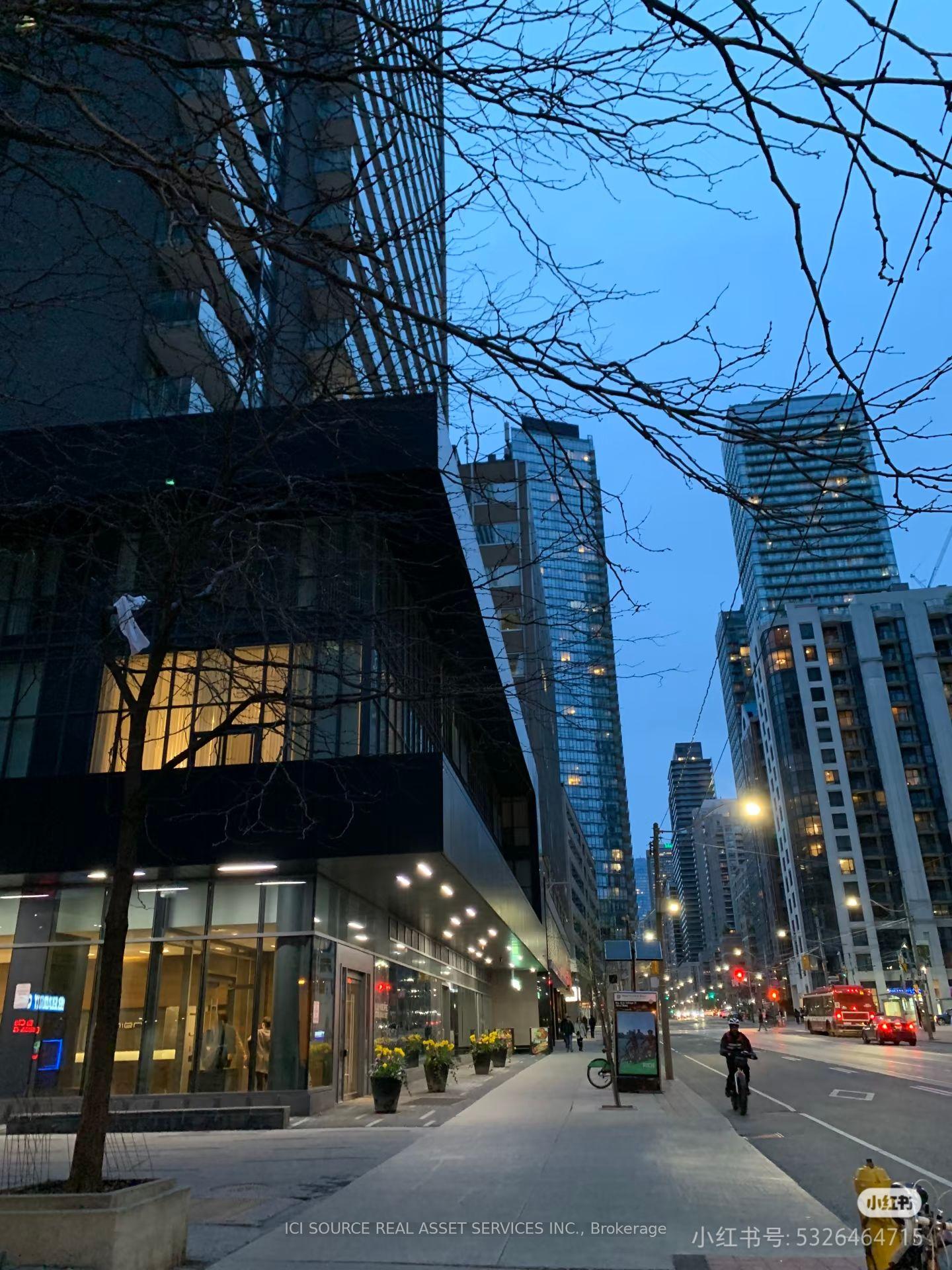Photo 10 of Unit 902 (shared unit), 770 Bay Street, Toronto, Bay Street Corridor — HOMEH