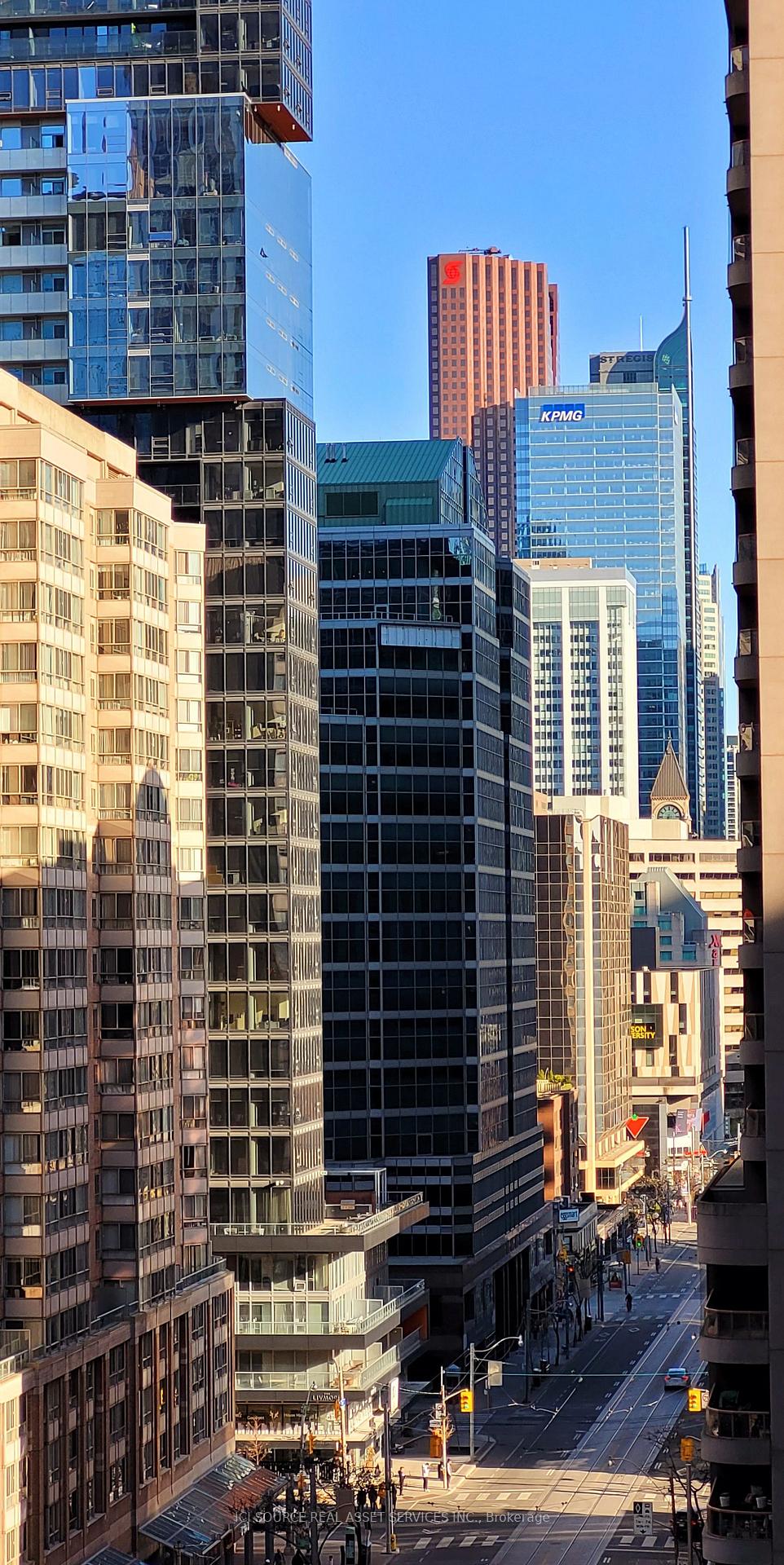 Photo 11 of Unit 902 (shared unit), 770 Bay Street, Toronto, Bay Street Corridor — HOMEH