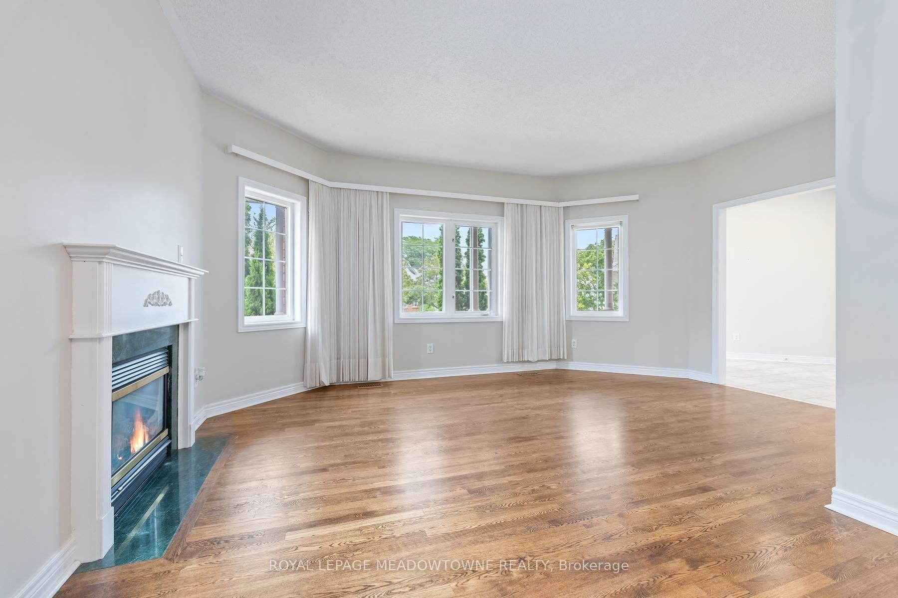 Photo 8 of 10 Orchard Park Gate, Brampton, Sandringham-Wellington — HOMEH