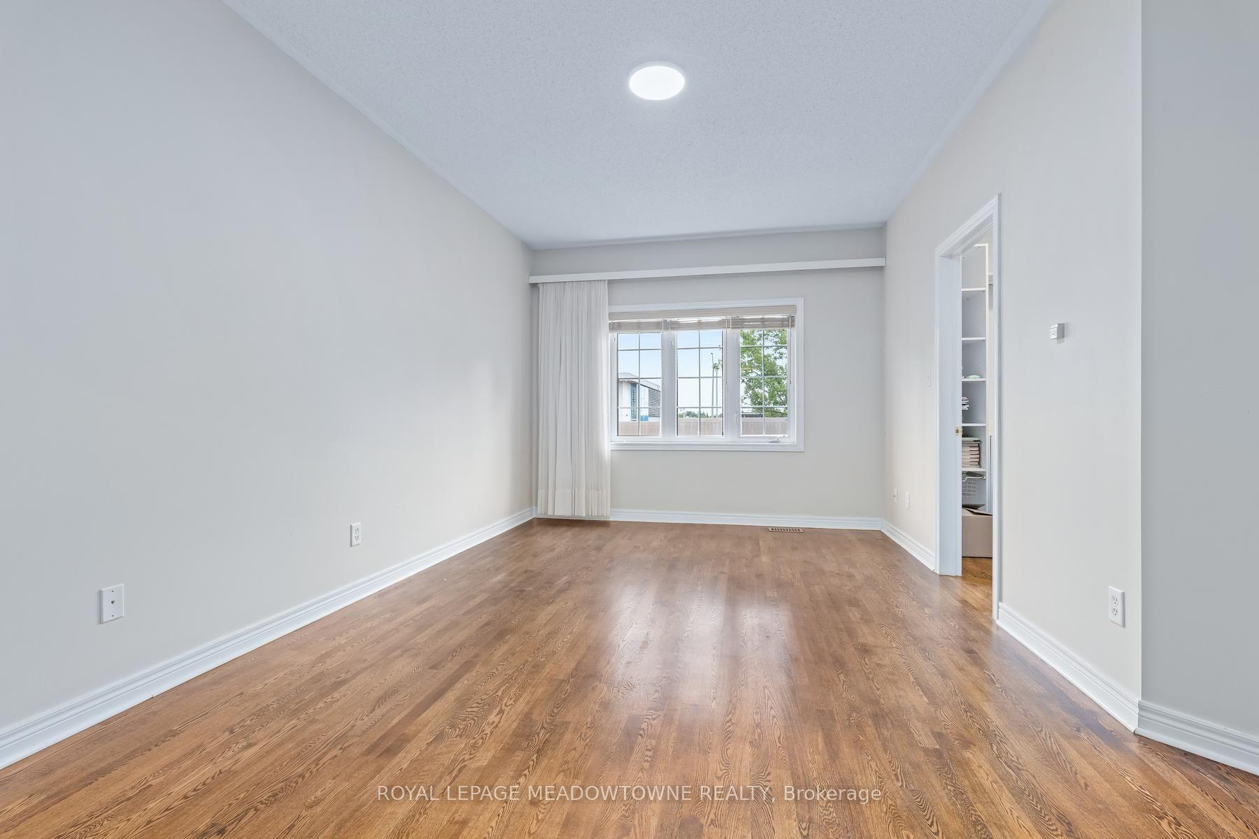 Photo 23 of 10 Orchard Park Gate, Brampton, Sandringham-Wellington — HOMEH