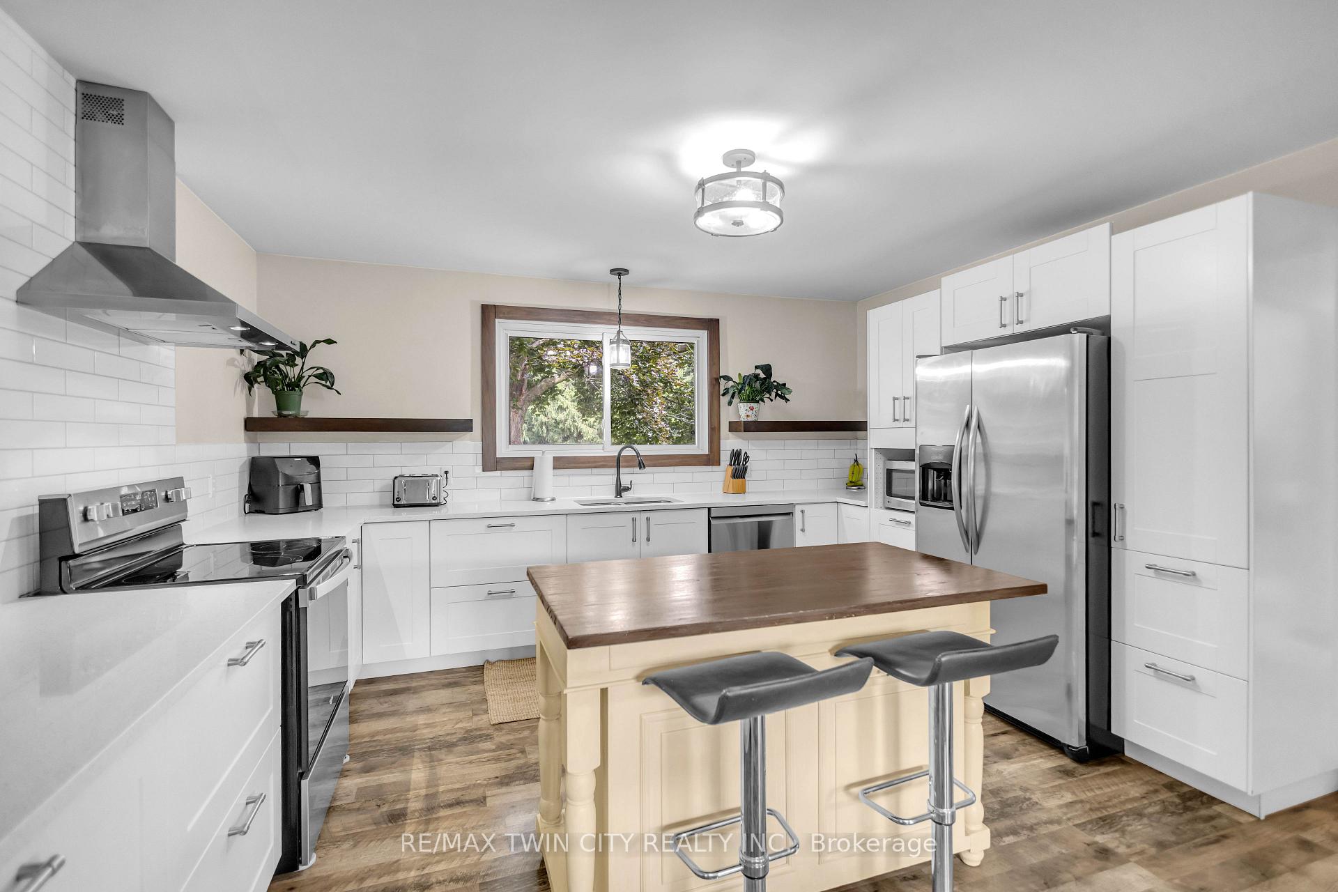 Photo 7 of 60 Brown Avenue, Brant, Burford — HOMEH