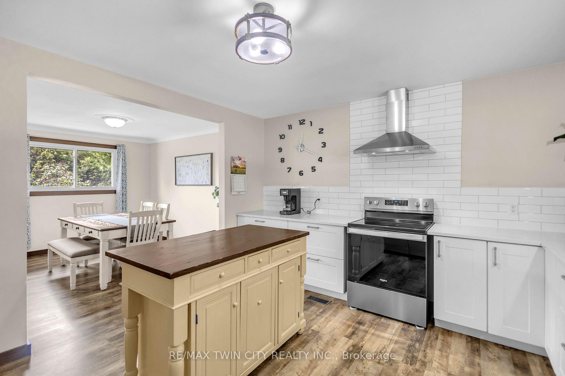 Photo 9 of 60 Brown Avenue, Brant, Burford — HOMEH
