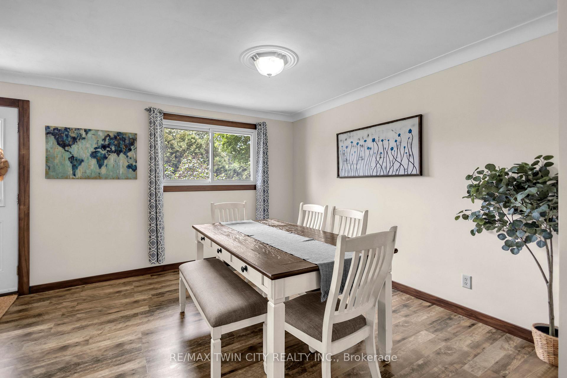 Photo 10 of 60 Brown Avenue, Brant, Burford — HOMEH