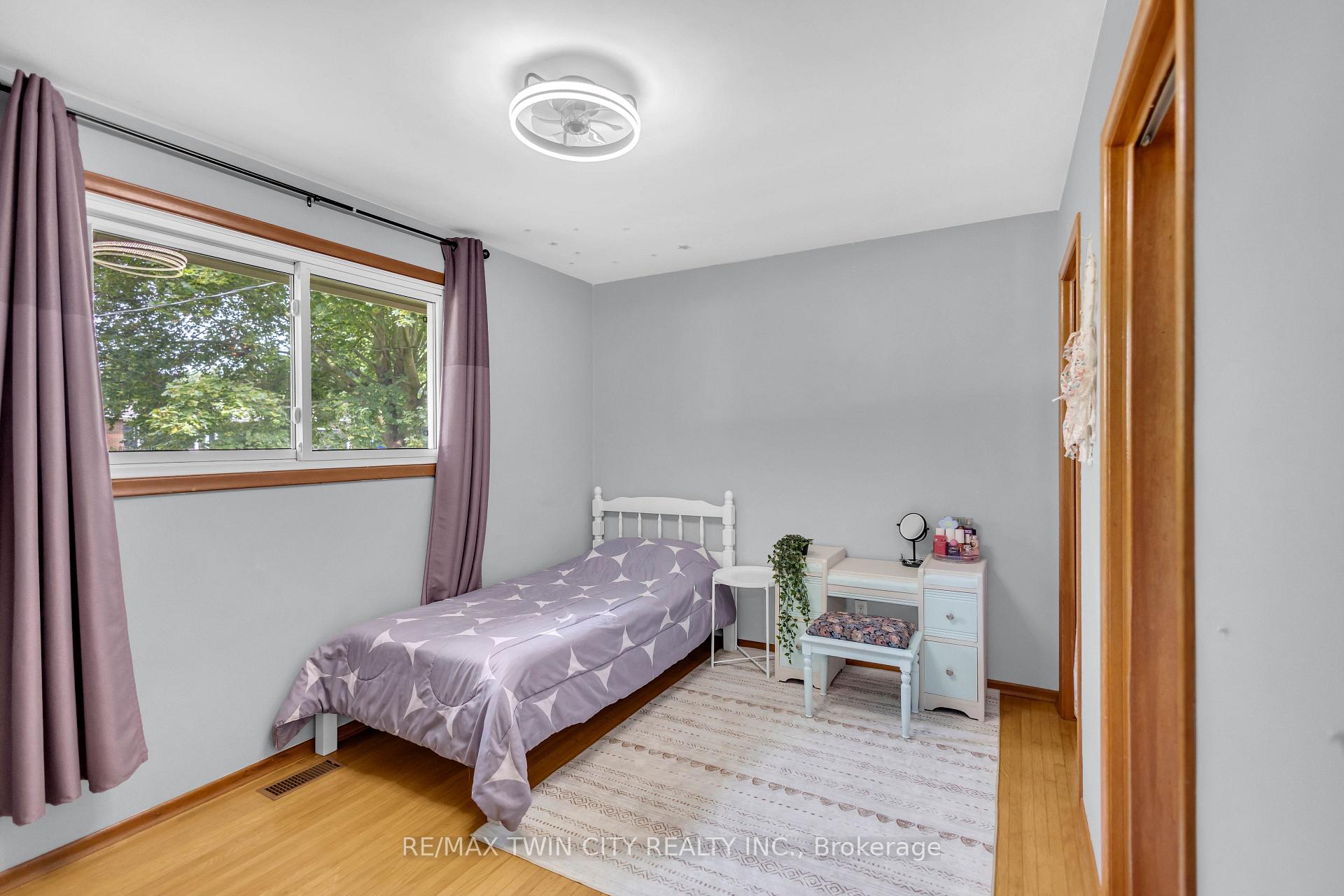 Photo 19 of 60 Brown Avenue, Brant, Burford — HOMEH