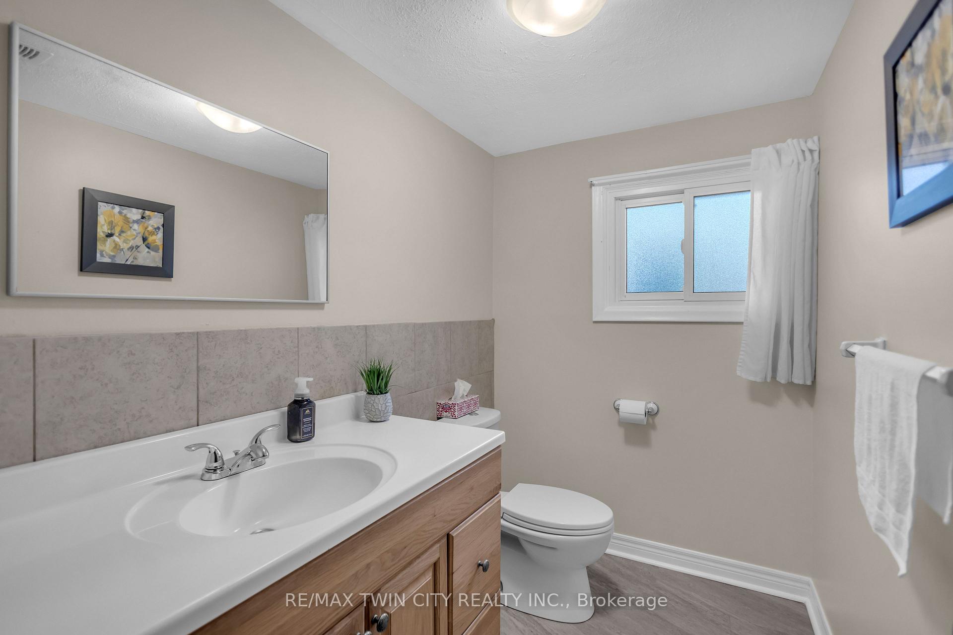 Photo 34 of 60 Brown Avenue, Brant, Burford — HOMEH