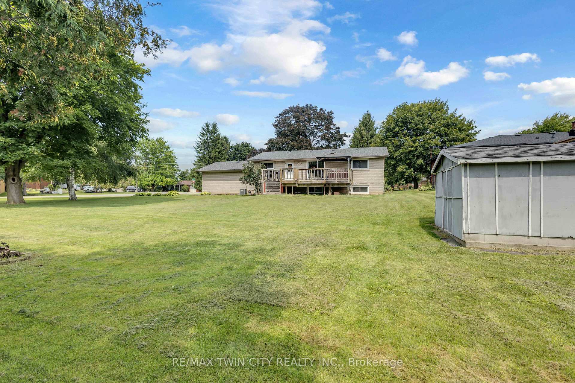 Photo 38 of 60 Brown Avenue, Brant, Burford — HOMEH