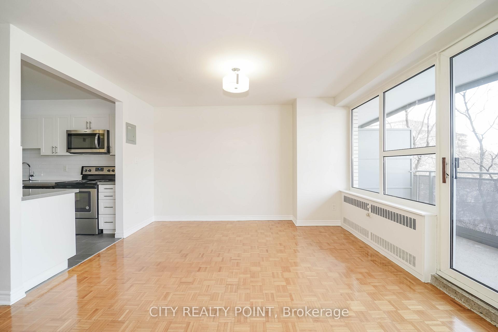 Photo 5 of Unit 510, 10 Shallmar Boulevard, Toronto, Forest Hill North — HOMEH